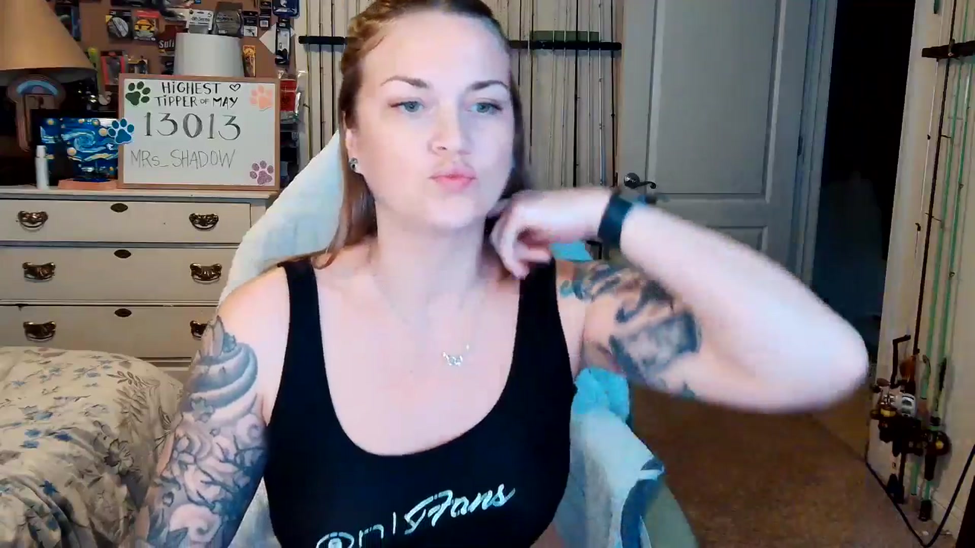 Gallery image thumbnail from MollieRose_'s myfreecams stream on, 05/13/2025, 24:46 image 9 of 20
