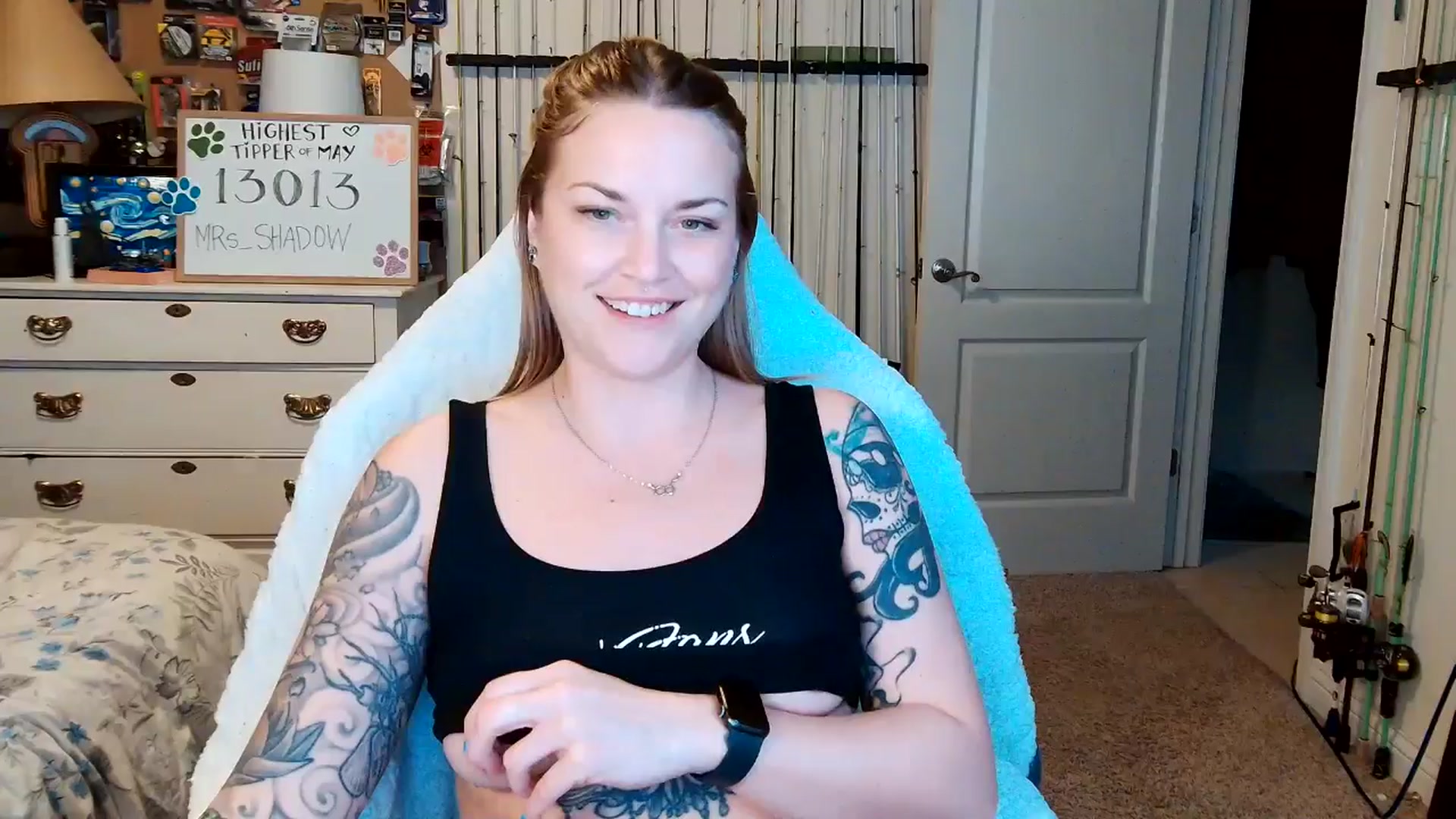 Gallery image thumbnail from MollieRose_'s myfreecams stream on, 05/13/2025, 24:46 image 15 of 20
