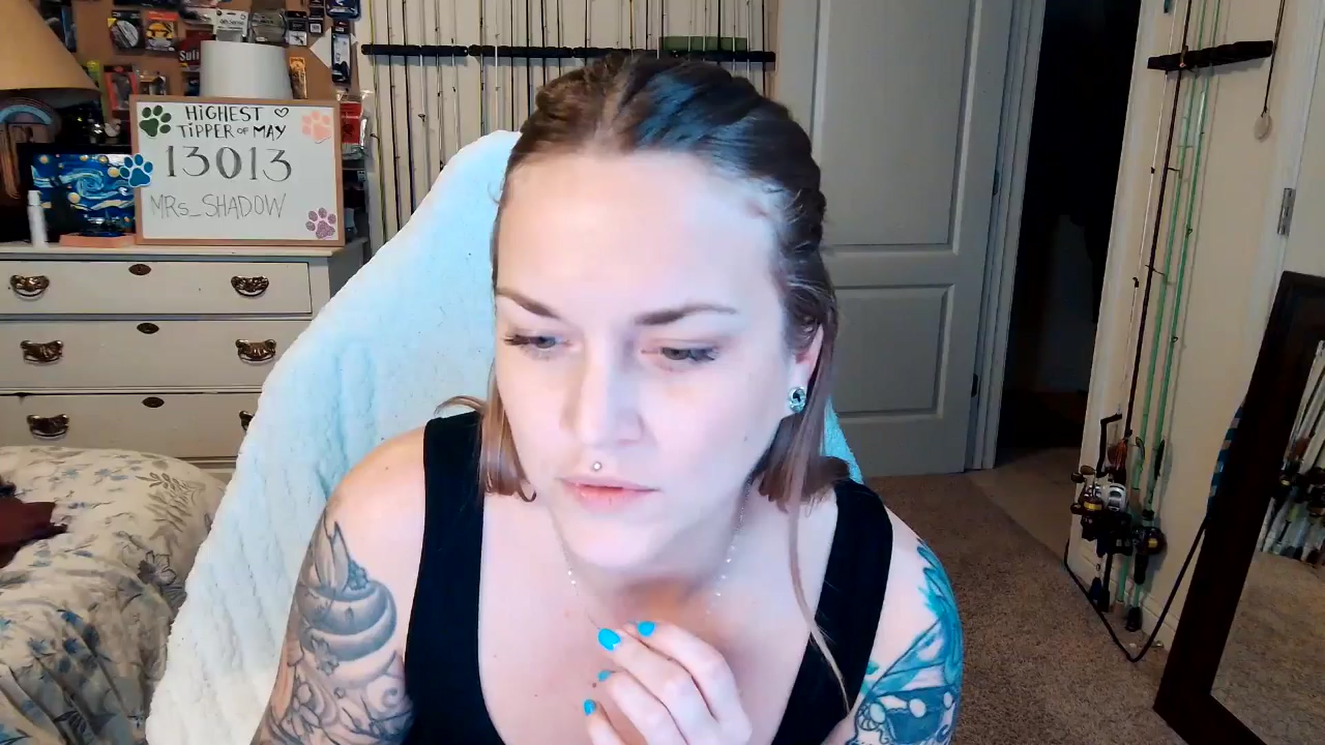 Gallery image thumbnail from MollieRose_'s myfreecams stream on, 05/13/2025, 04:20 image 14 of 20