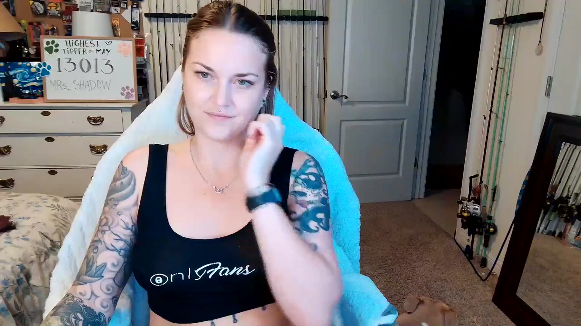 Gallery image thumbnail from MollieRose_'s myfreecams stream on, 05/13/2025, 04:20 image 12 of 20