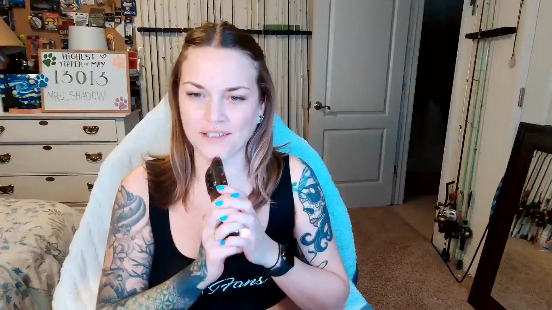Gallery image thumbnail from MollieRose_'s myfreecams stream on, 05/13/2025, 04:20 image 8 of 20