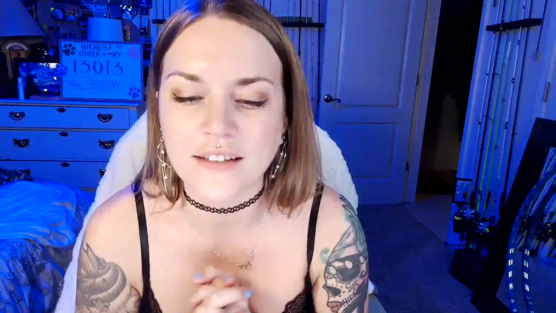 Gallery image thumbnail from MollieRose_'s myfreecams stream on, 05/14/2025, 02:58 image 11 of 20