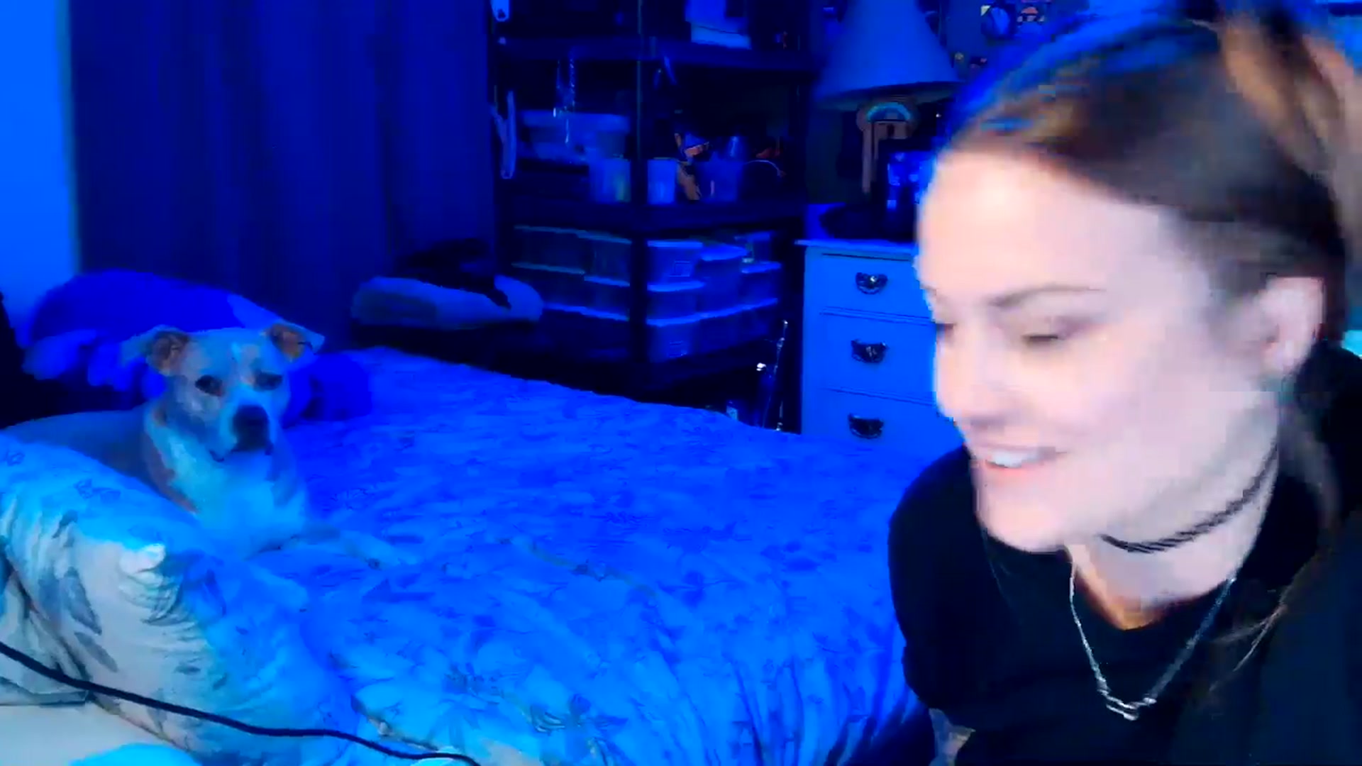Gallery image thumbnail from MollieRose_'s myfreecams stream on, 05/16/2025, 03:19 image 18 of 20