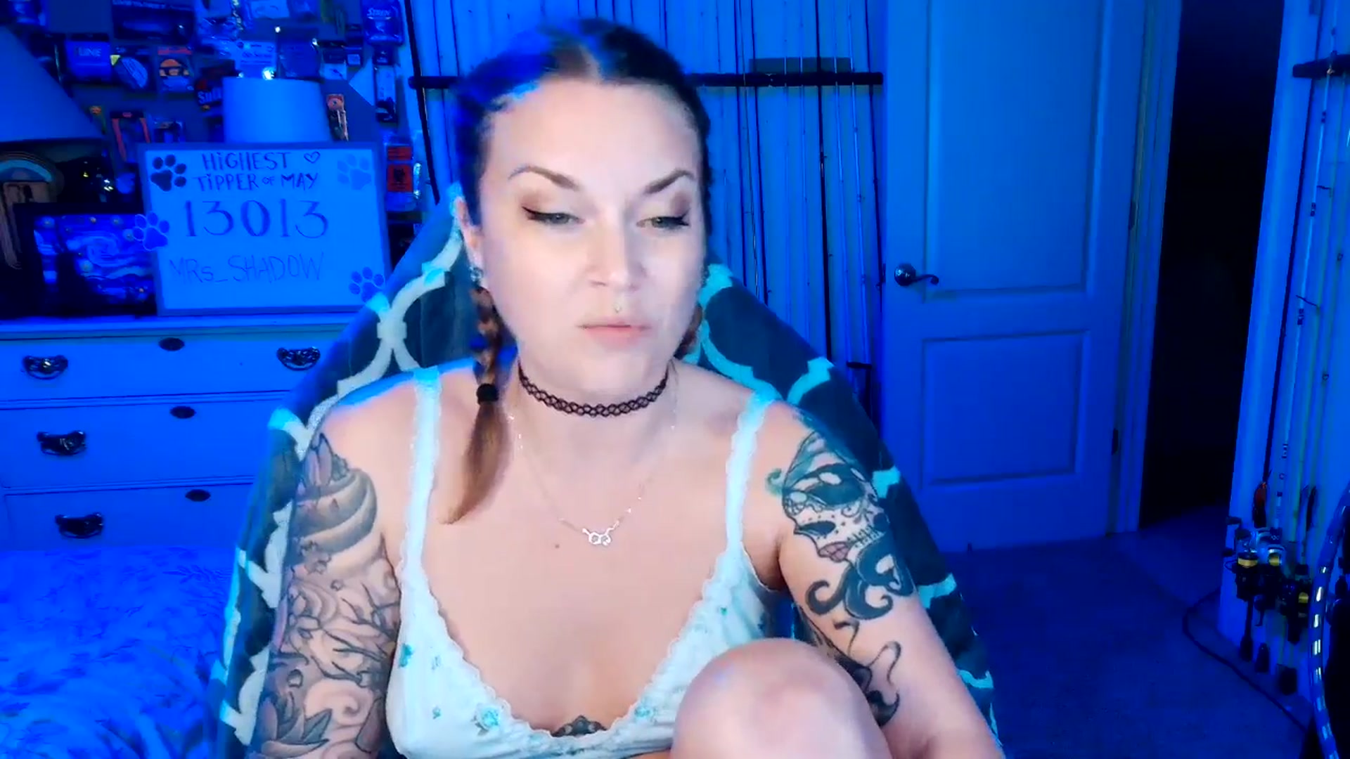 Gallery image thumbnail from MollieRose_'s myfreecams stream on, 05/17/2025, 03:41 image 8 of 20
