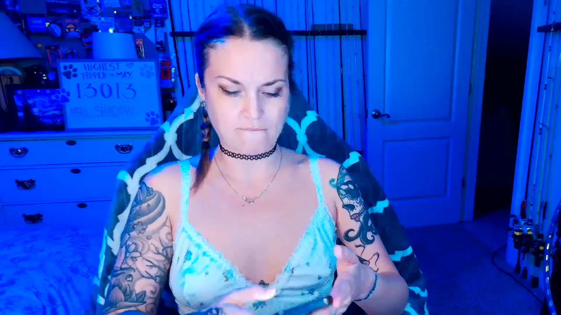 Gallery image thumbnail from MollieRose_'s myfreecams stream on, 05/17/2025, 03:41 image 6 of 20