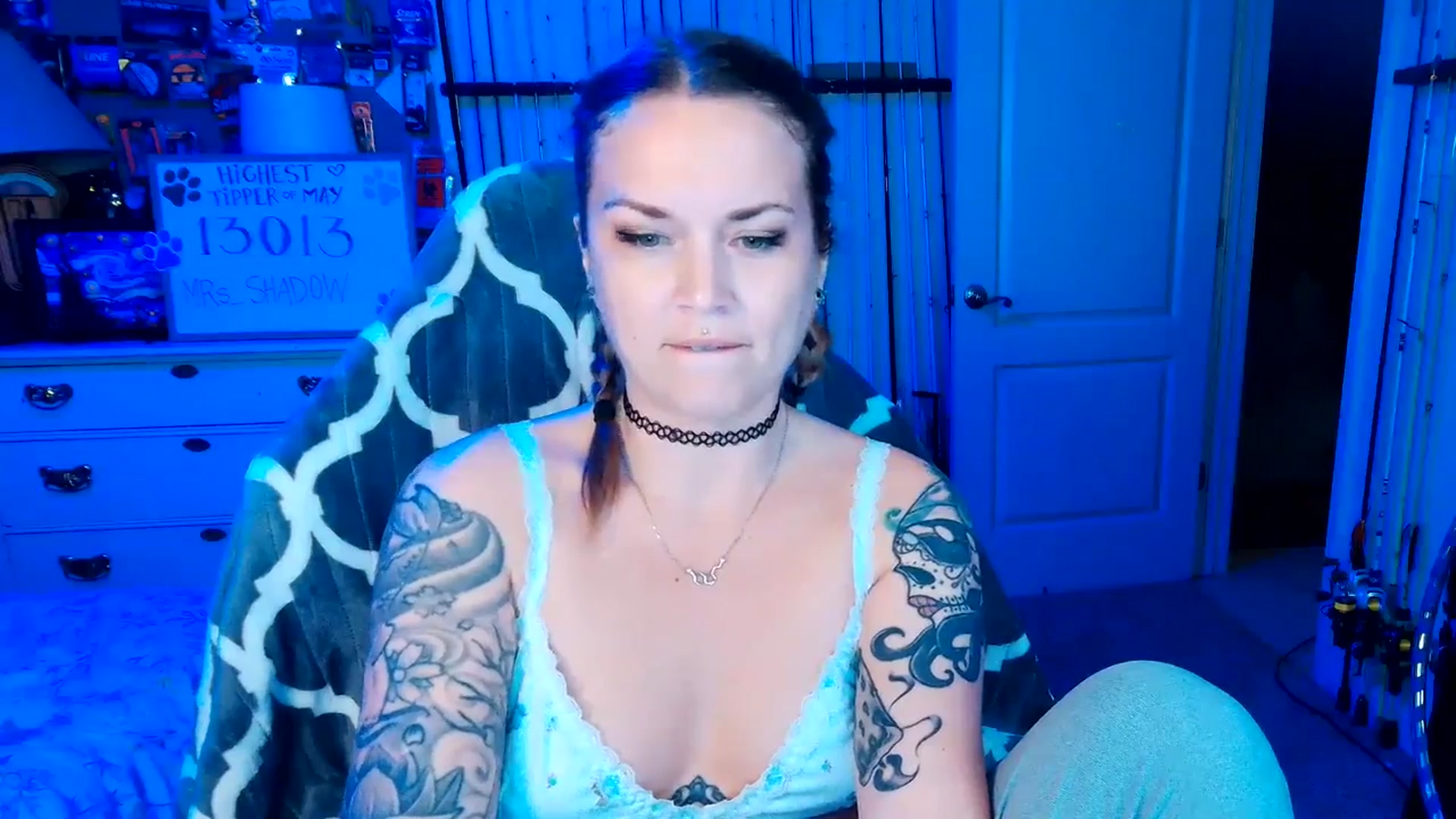 Gallery image thumbnail from MollieRose_'s myfreecams stream on, 05/17/2025, 03:41 image 11 of 20