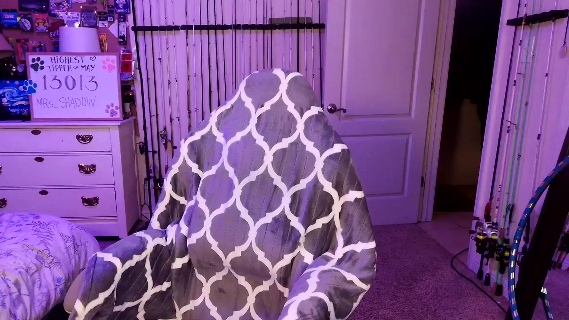 Gallery image thumbnail from MollieRose_'s myfreecams stream on, 05/17/2025, 03:41 image 18 of 20