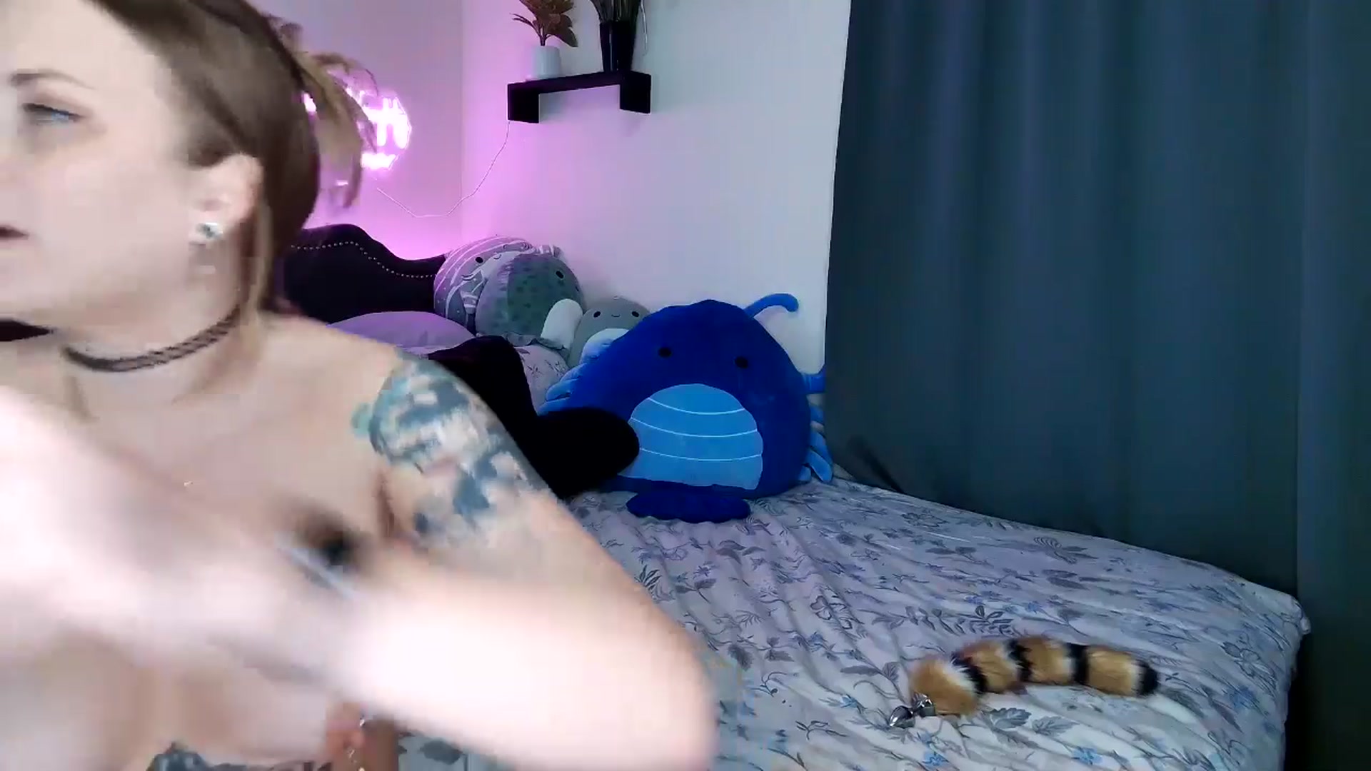 Gallery image thumbnail from MollieRose_'s myfreecams stream on, 05/21/2025, 03:51 image 11 of 20