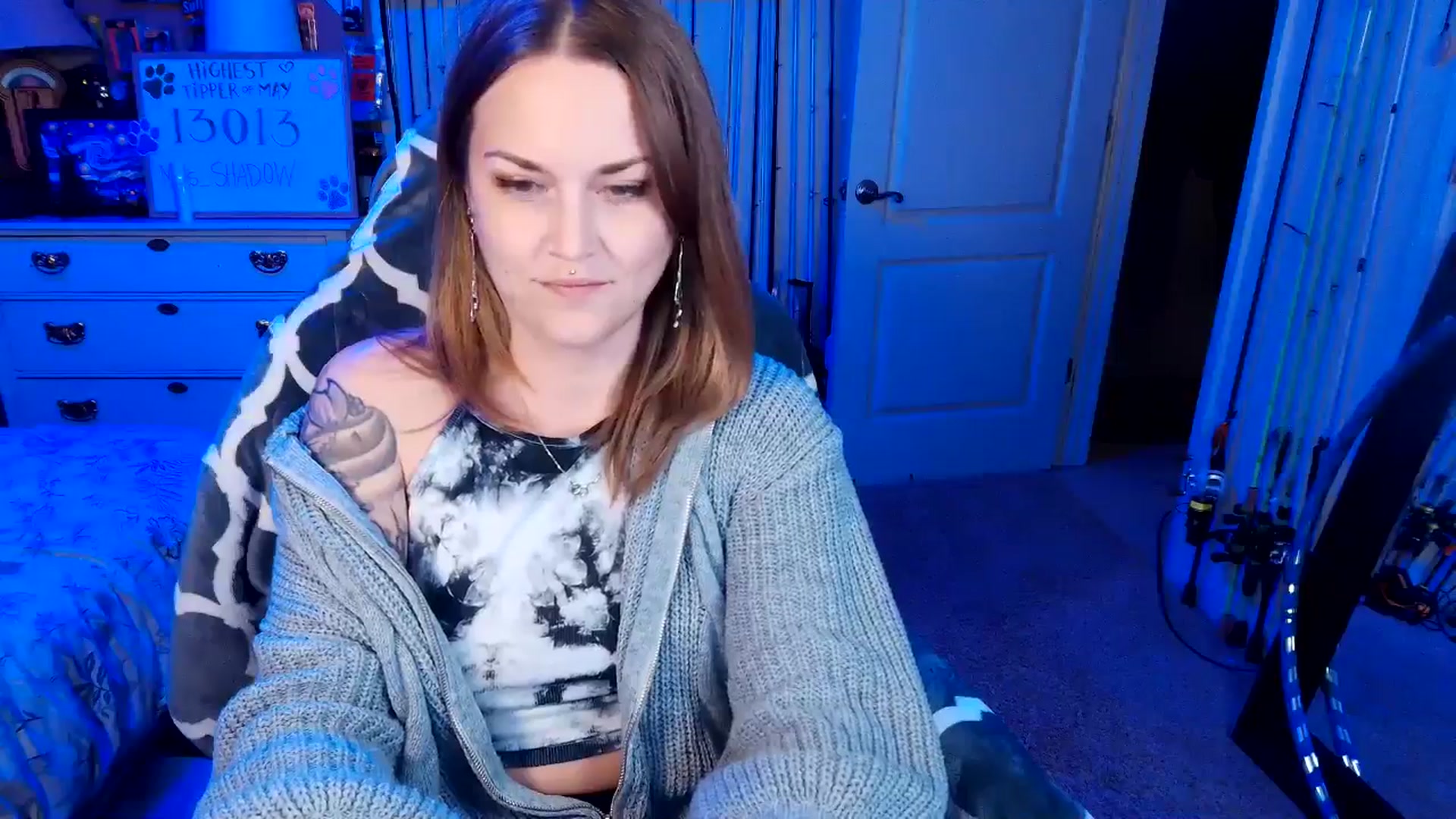 Gallery image thumbnail from MollieRose_'s myfreecams stream on, 05/22/2025, 03:06 image 12 of 20