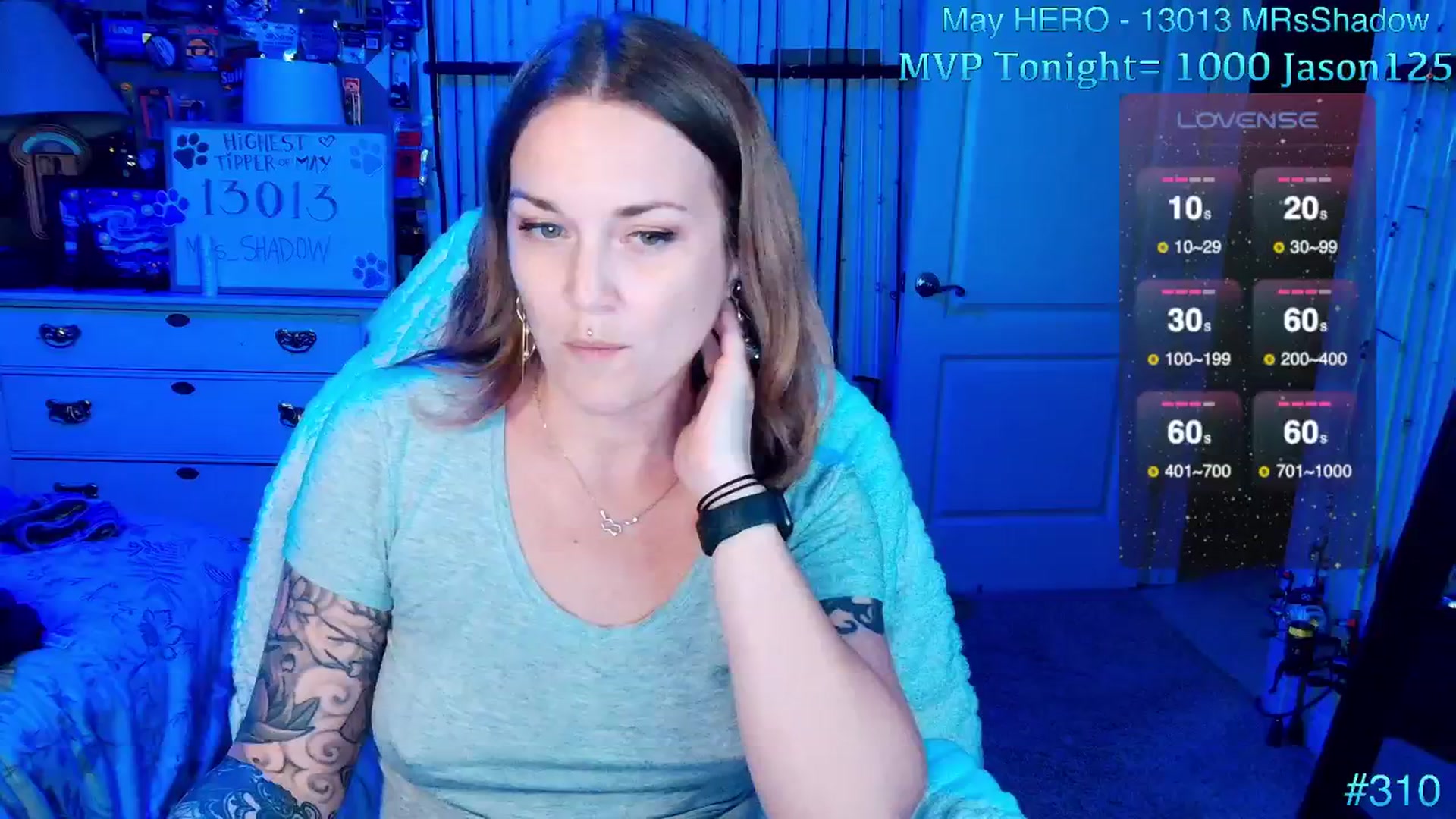 Gallery image thumbnail from MollieRose_'s myfreecams stream on, 05/29/2025, 01:40 image 17 of 20