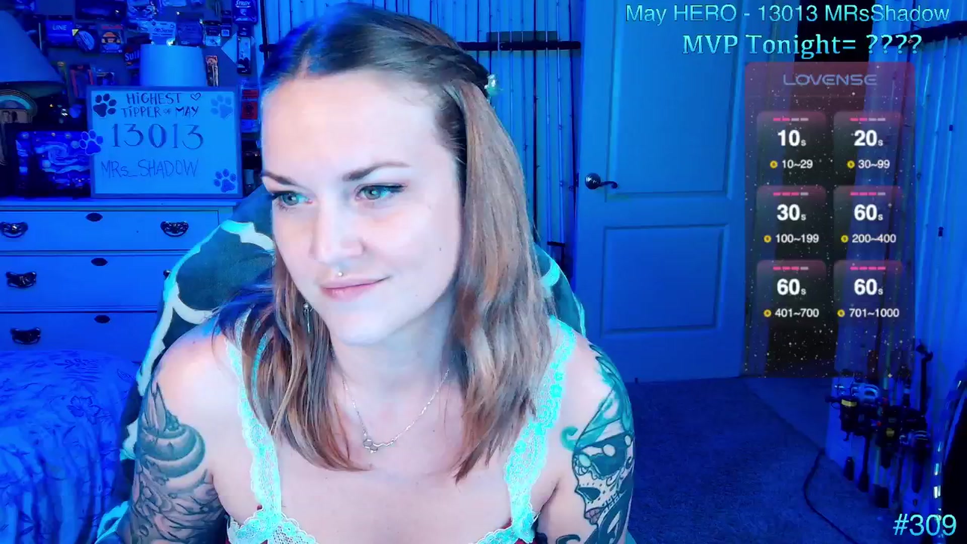 Gallery image thumbnail from MollieRose_'s myfreecams stream on, 05/30/2025, 24:01 image 8 of 20