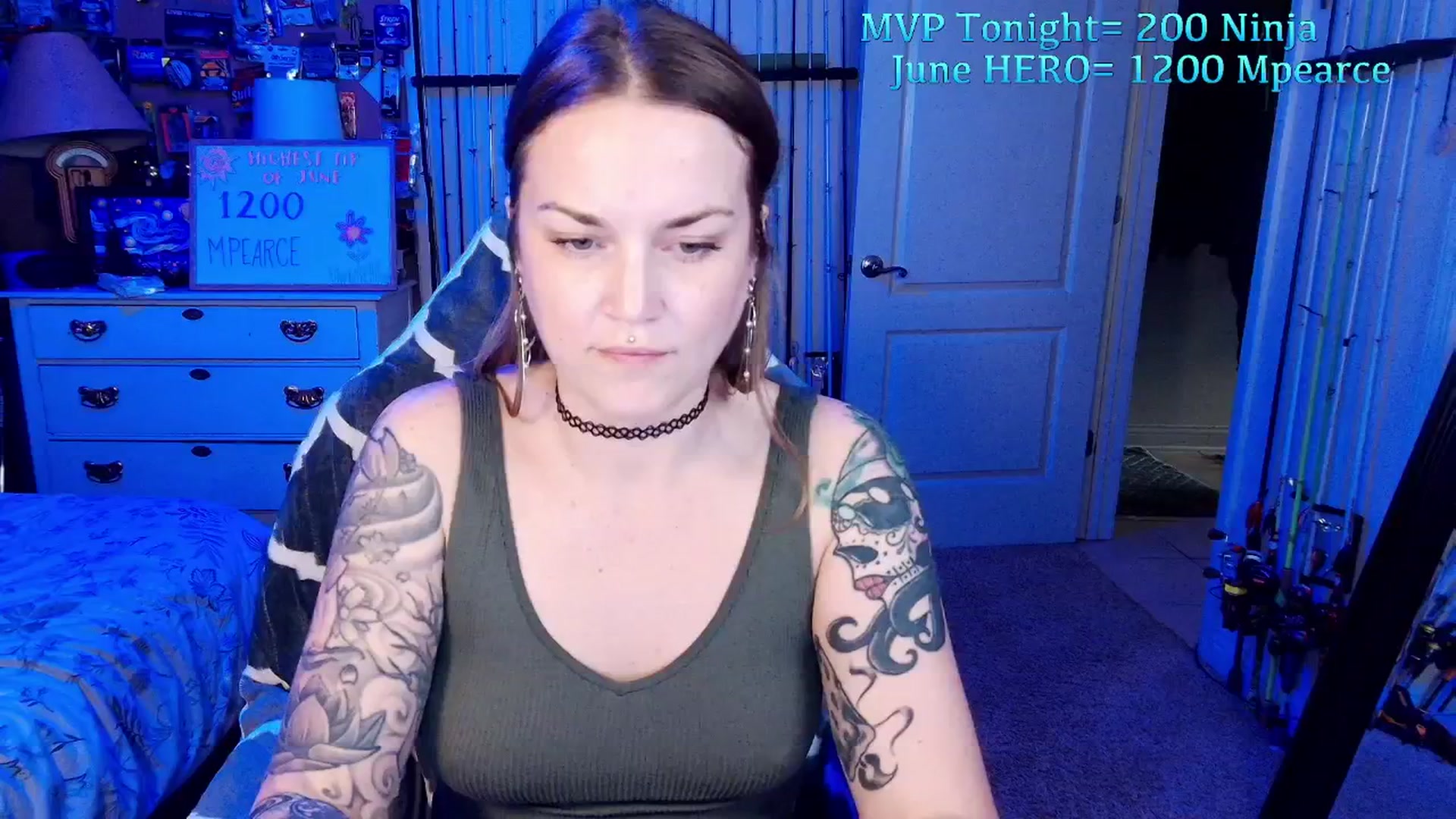 Gallery image thumbnail from MollieRose_'s myfreecams stream on, 06/11/2025, 01:50 image 6 of 20