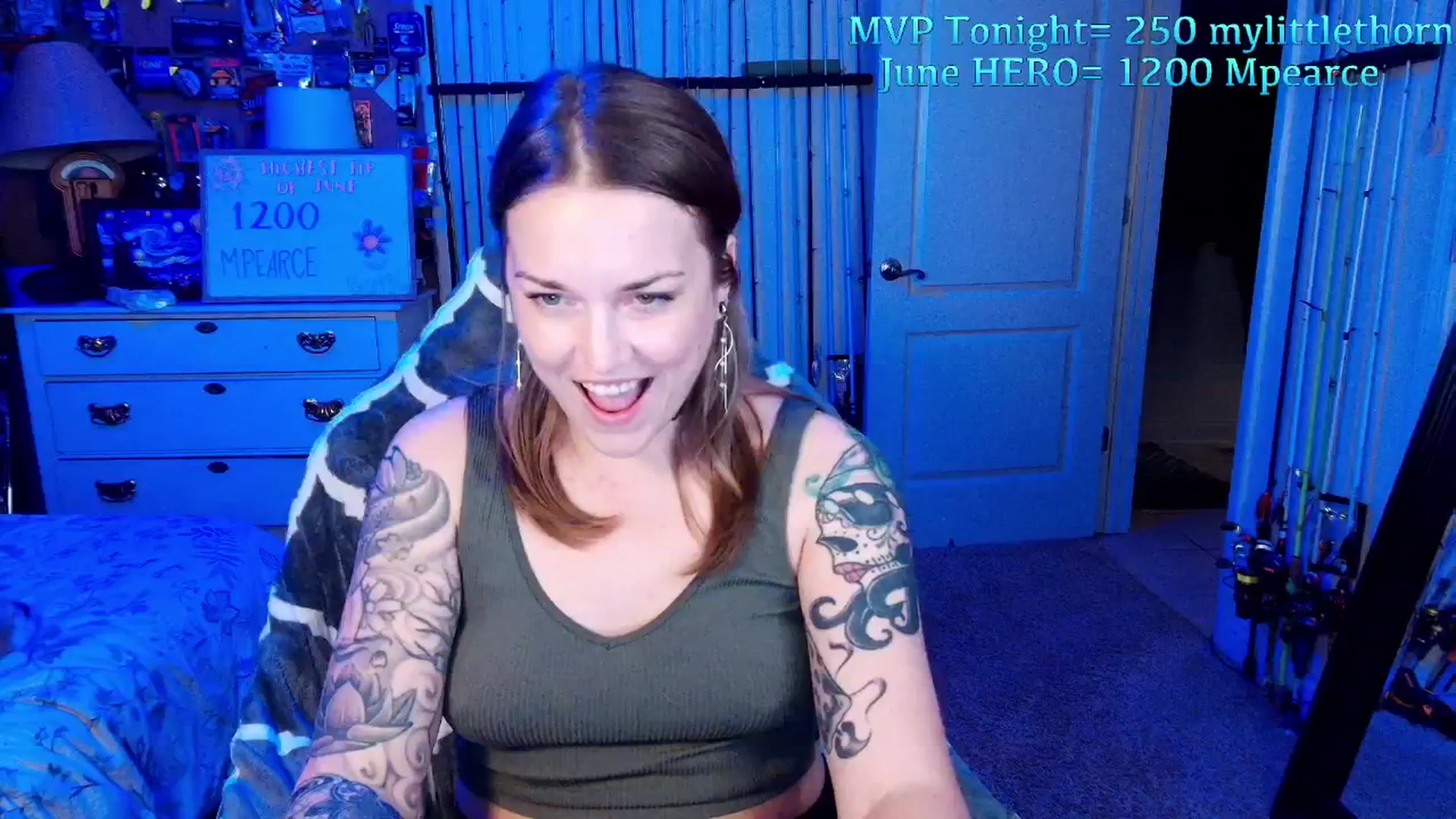 Gallery image thumbnail from MollieRose_'s myfreecams stream on, 06/11/2025, 01:50 image 10 of 20