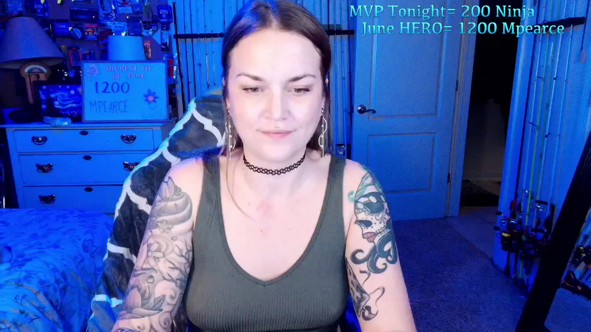 Gallery image thumbnail from MollieRose_'s myfreecams stream on, 06/11/2025, 02:02 image 4 of 20