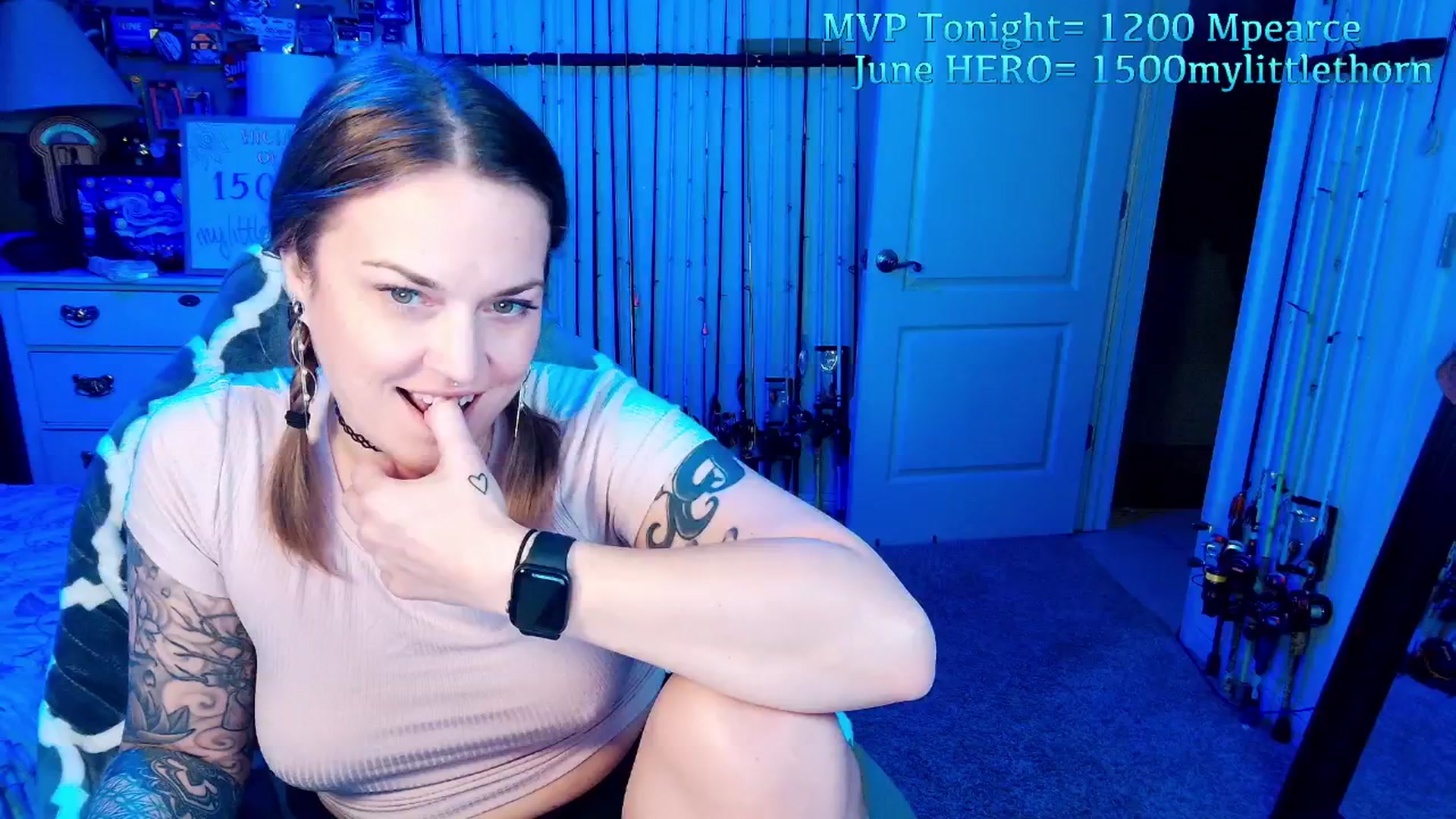 Gallery image thumbnail from MollieRose_'s myfreecams stream on, 06/12/2025, 02:00 image 17 of 20