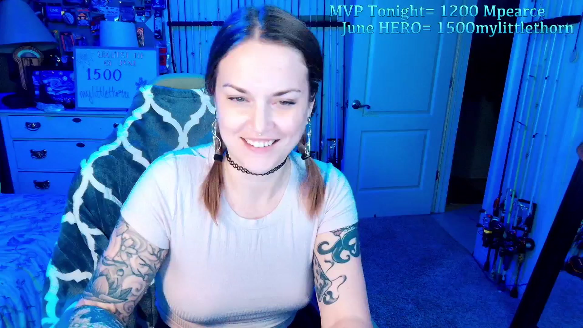 Gallery image thumbnail from MollieRose_'s myfreecams stream on, 06/12/2025, 02:00 image 13 of 20