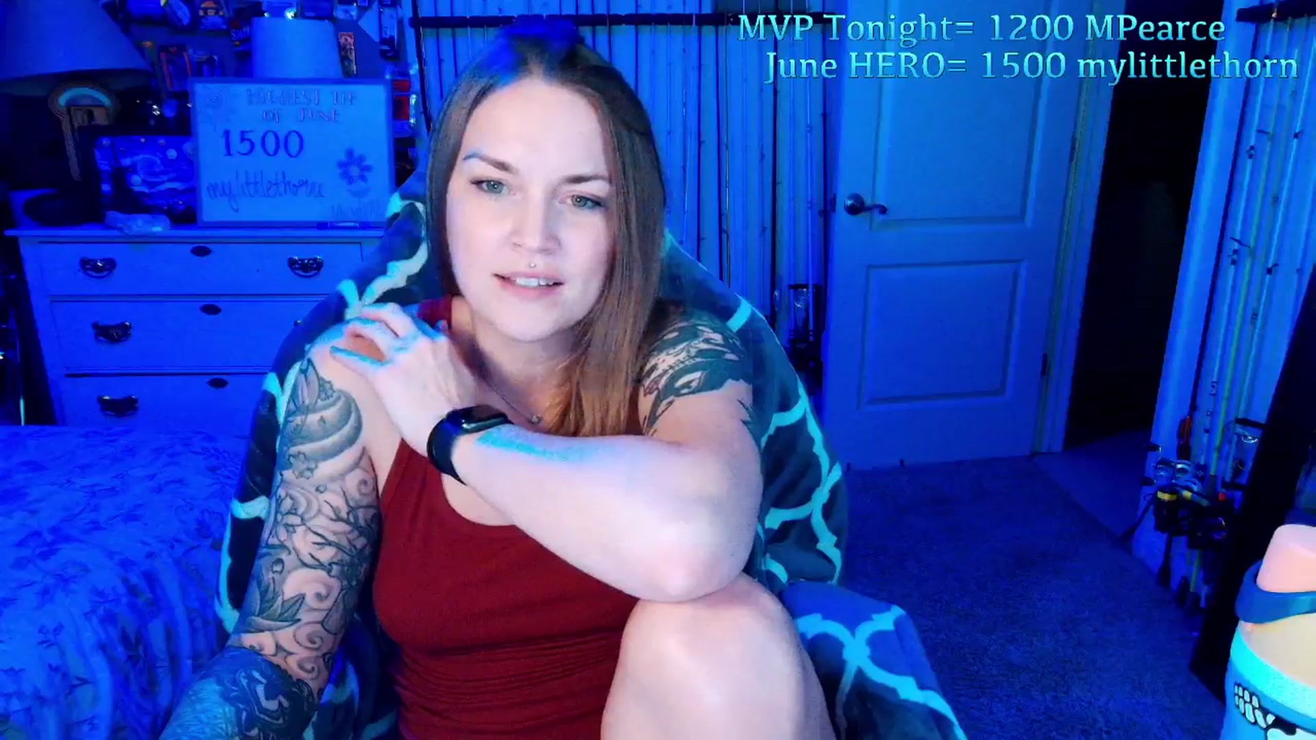 Gallery image thumbnail from MollieRose_'s myfreecams stream on, 06/17/2025, 02:23 image 18 of 20