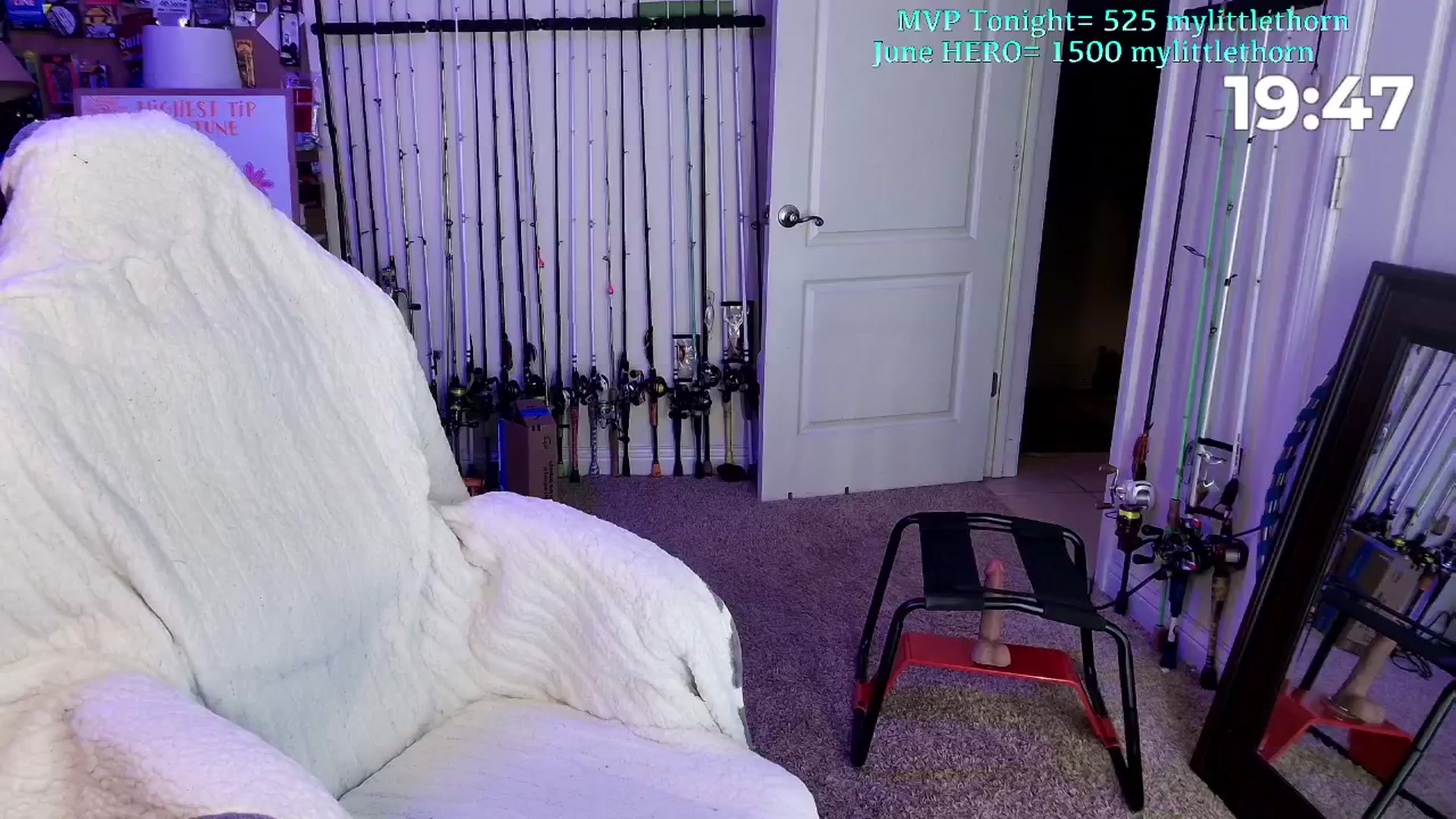 Gallery image thumbnail from MollieRose_'s myfreecams stream on, 06/19/2025, 02:21 image 16 of 20