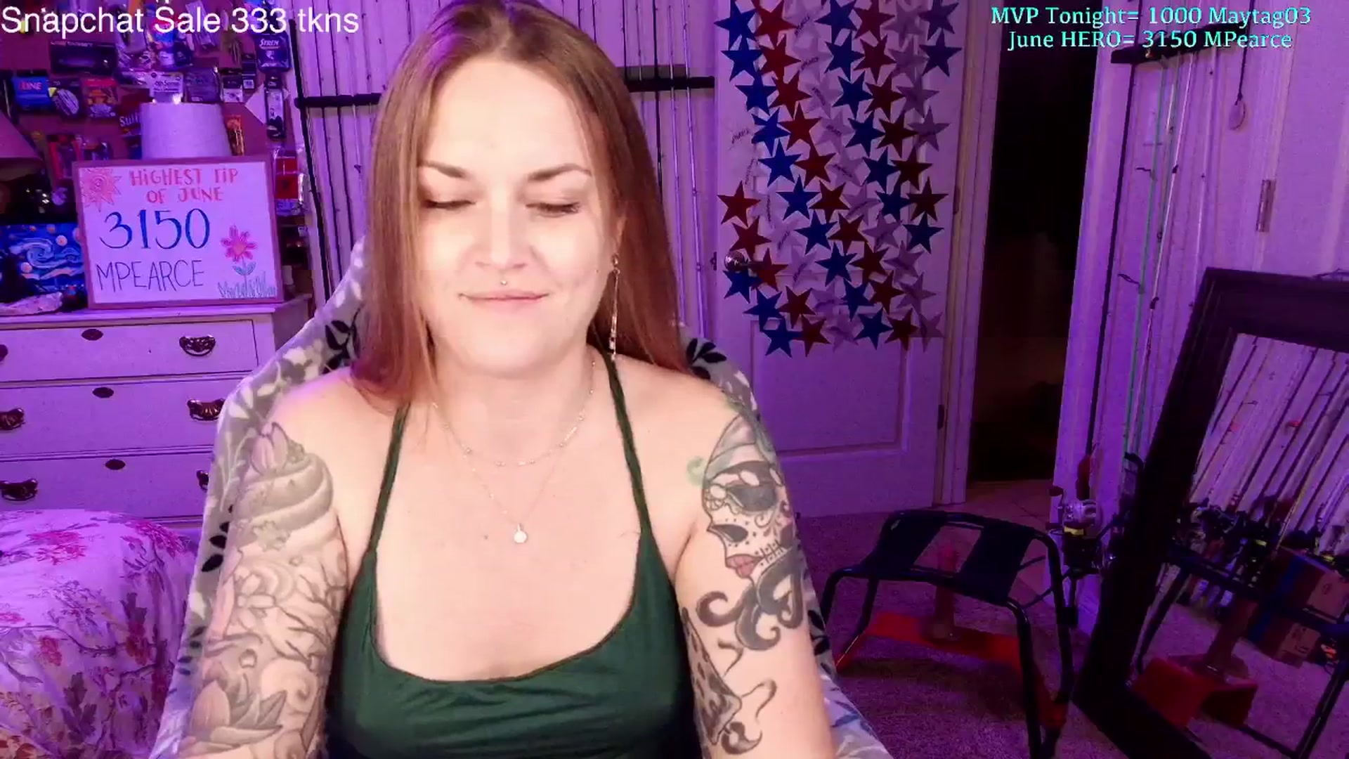 Gallery image thumbnail from MollieRose_'s myfreecams stream on, 06/21/2025, 03:11 image 11 of 20