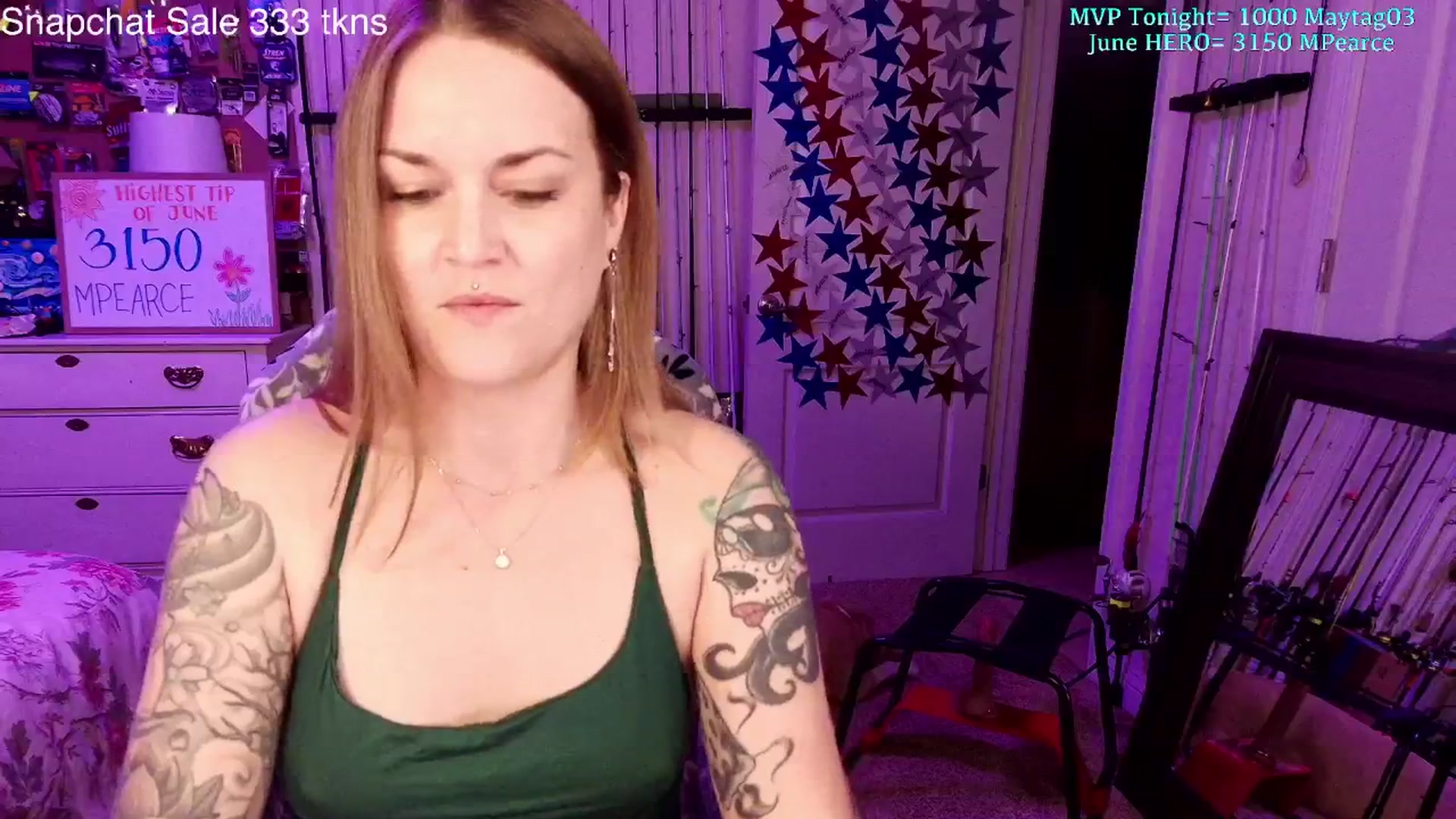Gallery image thumbnail from MollieRose_'s myfreecams stream on, 06/21/2025, 03:11 image 16 of 20