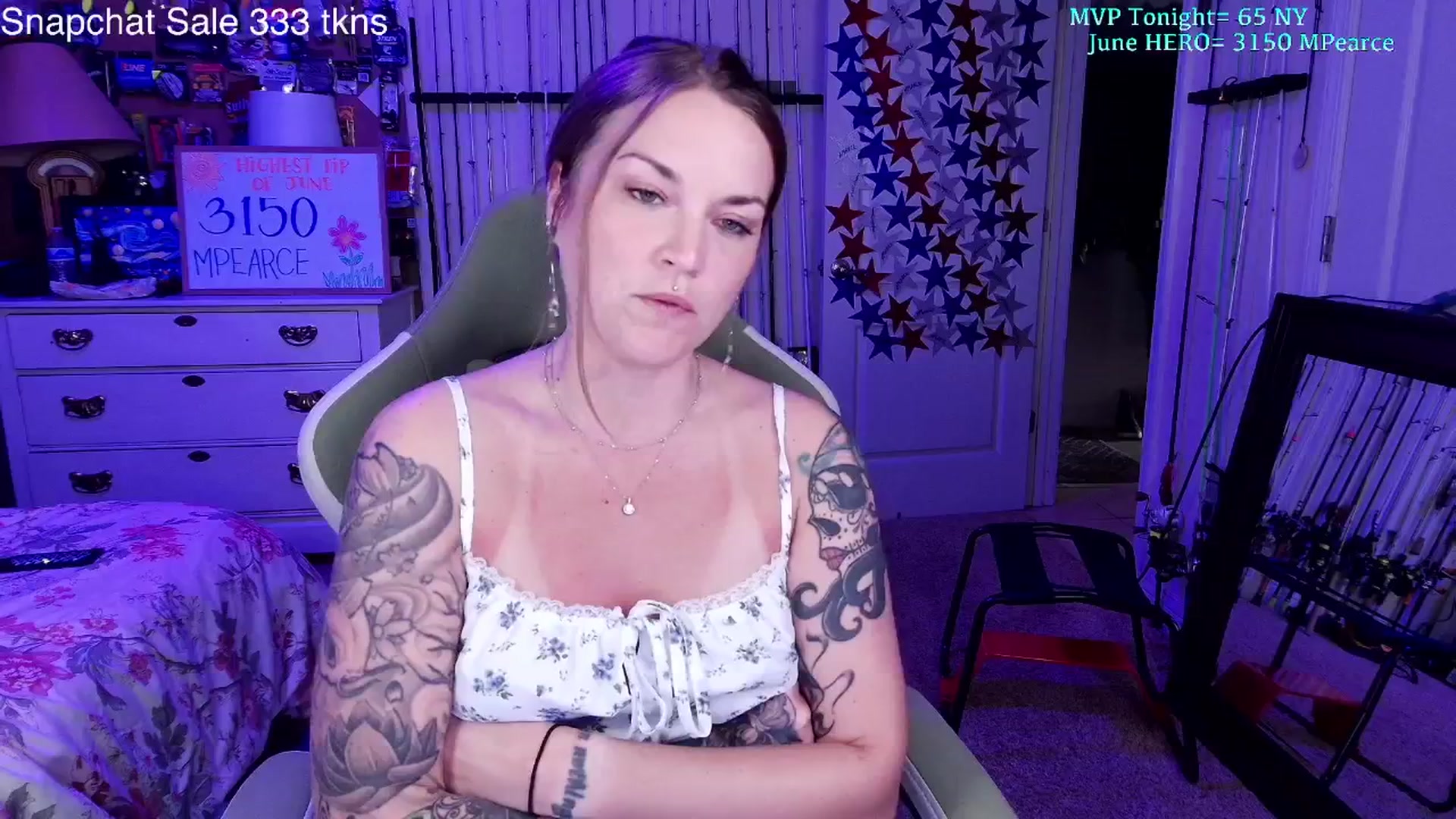 Gallery image thumbnail from MollieRose_'s myfreecams stream on, 06/24/2025, 01:14 image 11 of 20