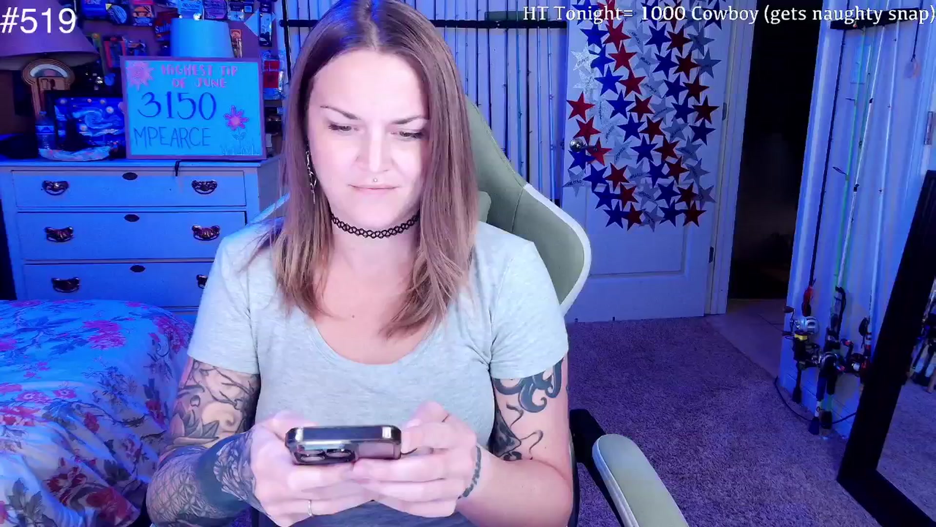 Gallery image thumbnail from MollieRose_'s myfreecams stream on, 06/25/2025, 02:36 image 14 of 20