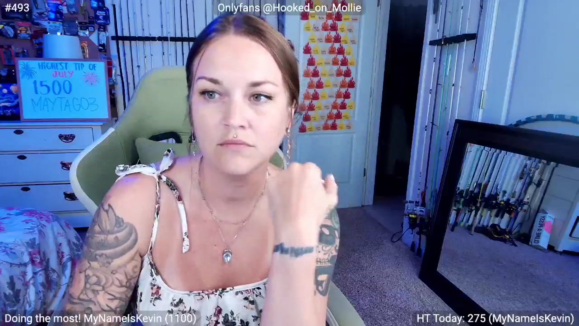 Gallery image thumbnail from MollieRose_'s myfreecams stream on, 07/17/2025, 01:50 image 17 of 20