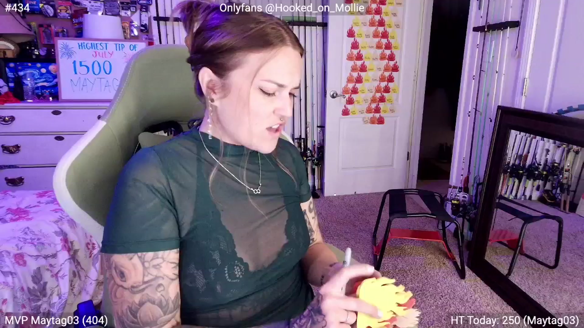 Gallery image thumbnail from MollieRose_'s myfreecams stream on, 07/22/2025, 01:31 image 3 of 20