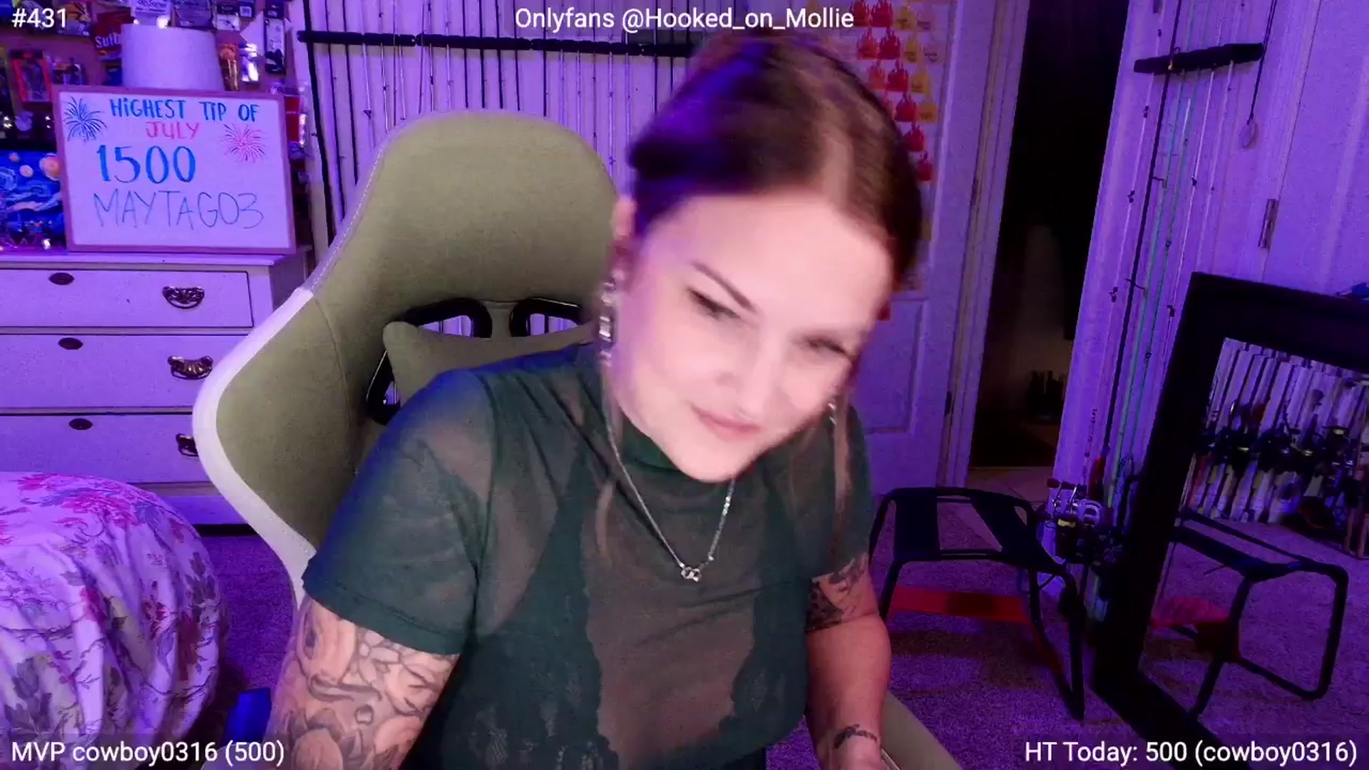 Gallery image thumbnail from MollieRose_'s myfreecams stream on, 07/22/2025, 01:31 image 17 of 20