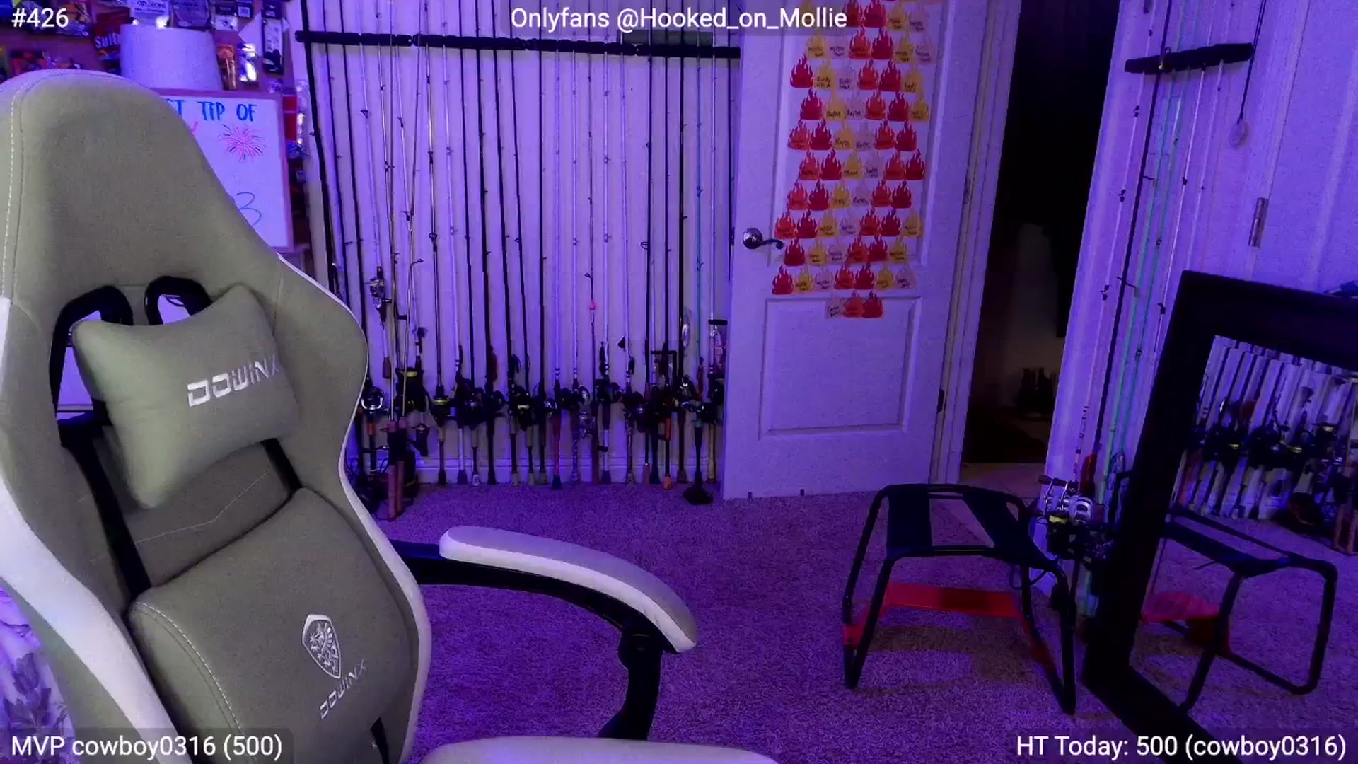 Gallery image thumbnail from MollieRose_'s myfreecams stream on, 07/22/2025, 01:31 image 19 of 20