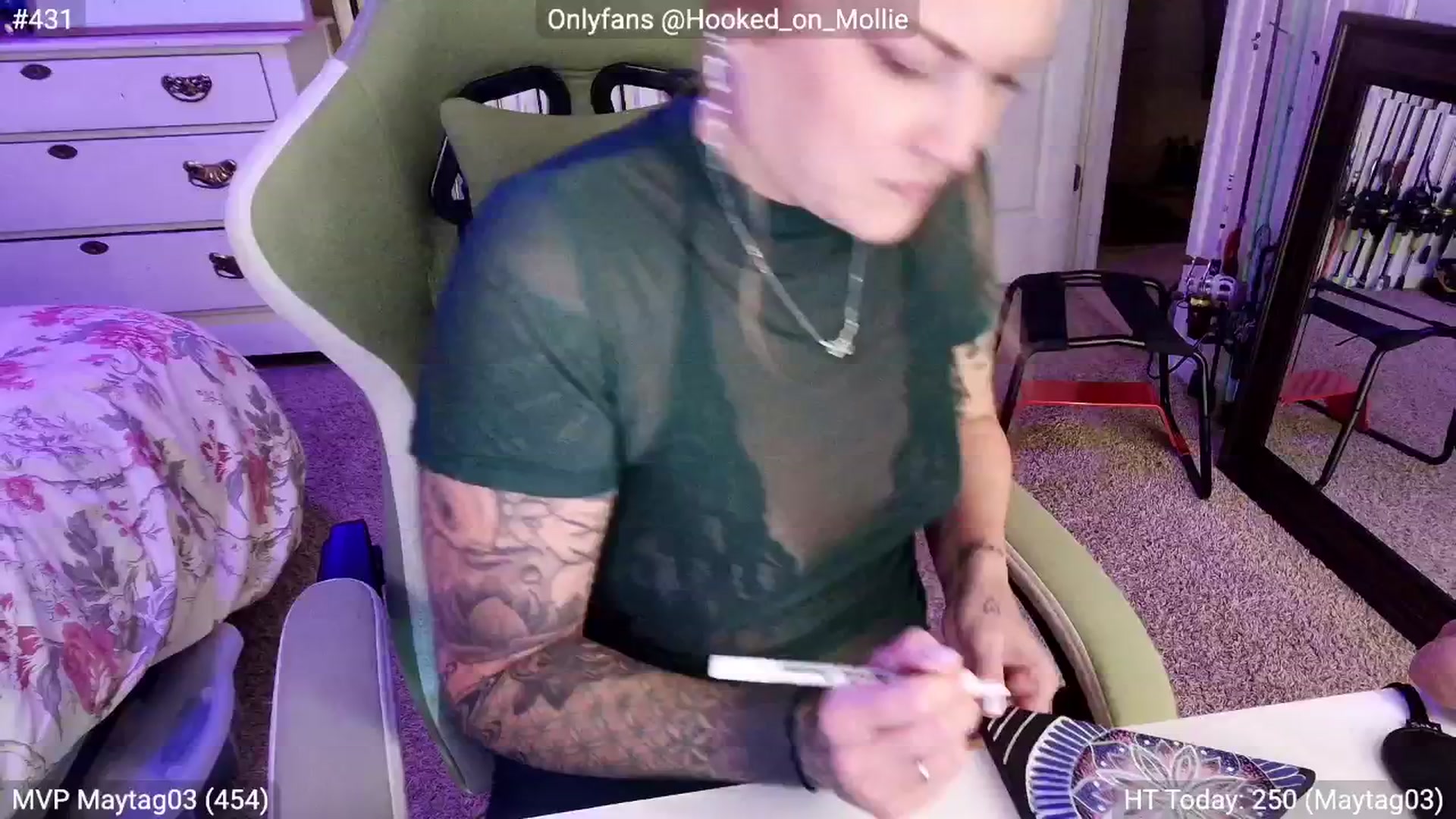 Gallery image thumbnail from MollieRose_'s myfreecams stream on, 07/22/2025, 01:31 image 11 of 20