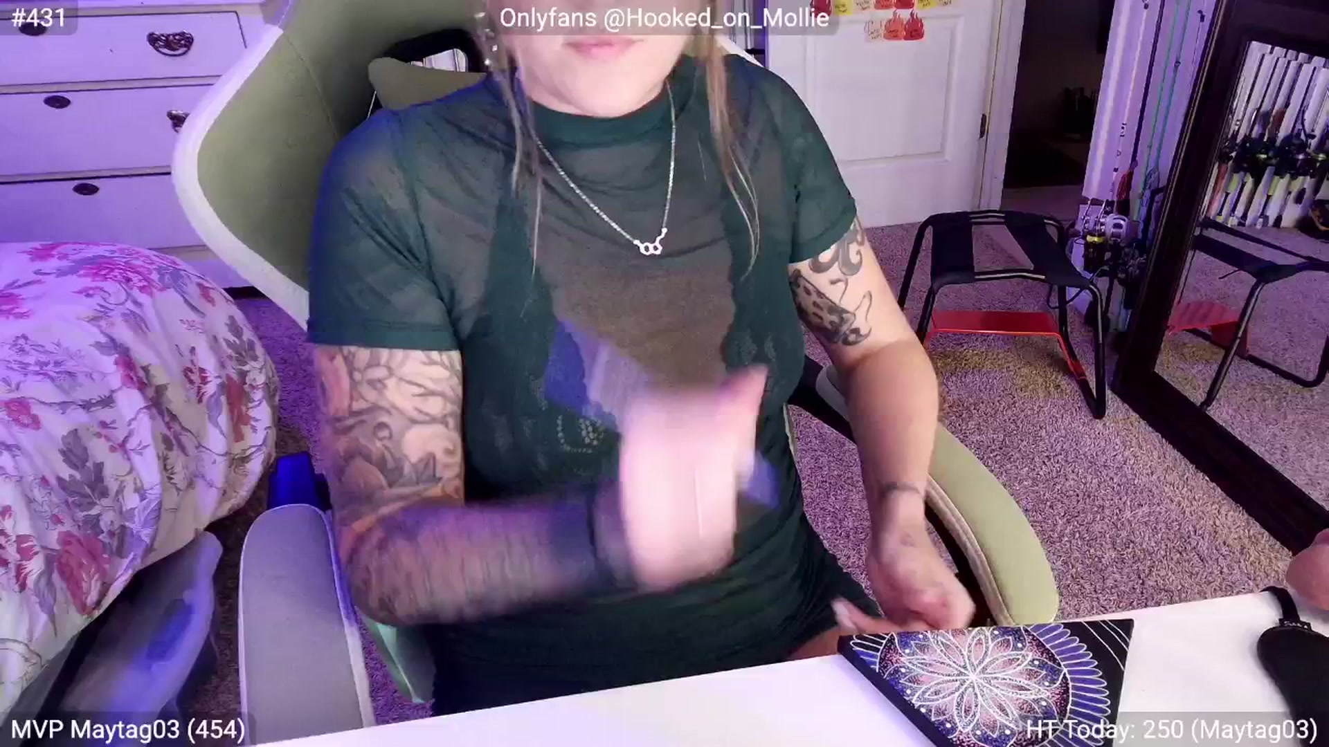 Gallery image thumbnail from MollieRose_'s myfreecams stream on, 07/22/2025, 01:31 image 8 of 20