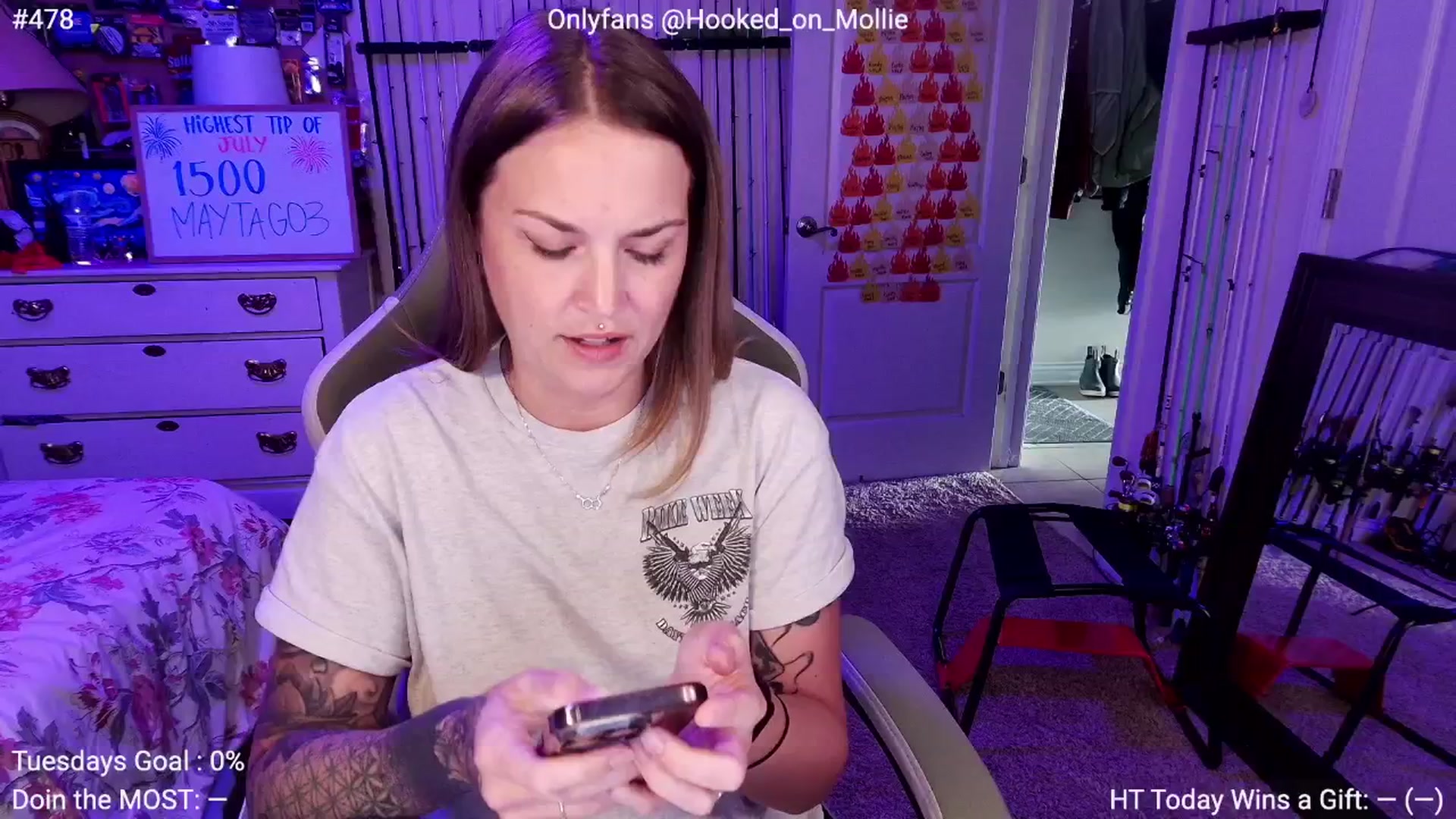 Gallery image thumbnail from MollieRose_'s myfreecams stream on, 07/30/2025, 24:01 image 2 of 20
