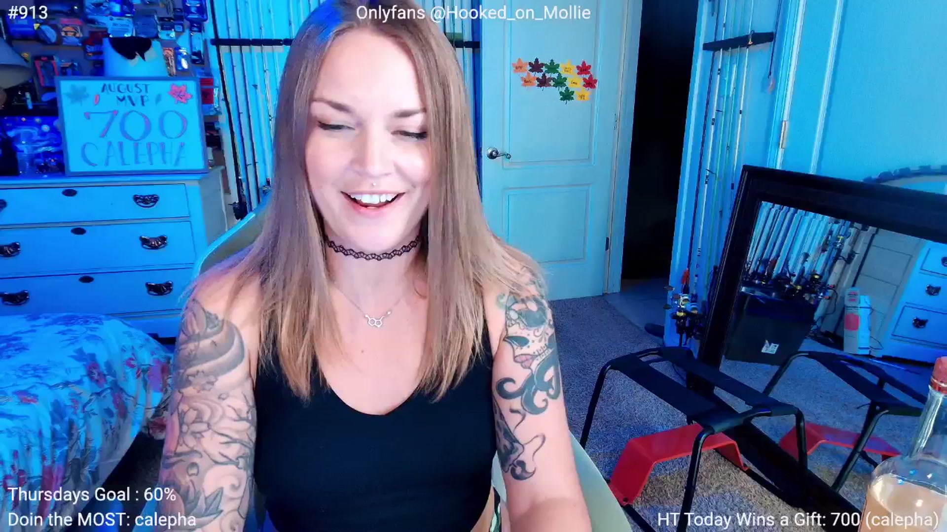 Gallery image thumbnail from MollieRose_'s myfreecams stream on, 08/06/2025, 03:21 image 2 of 20