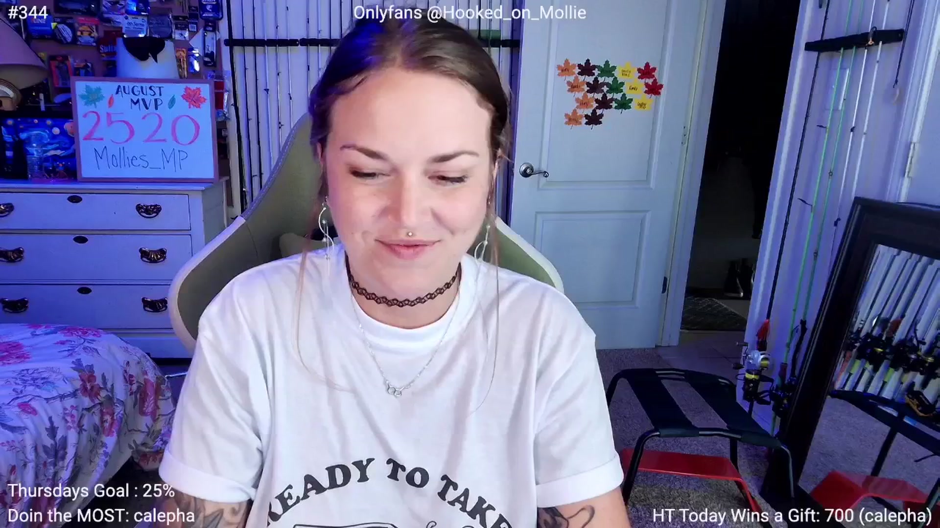 Gallery image thumbnail from MollieRose_'s myfreecams stream on, 08/08/2025, 24:24 image 18 of 20
