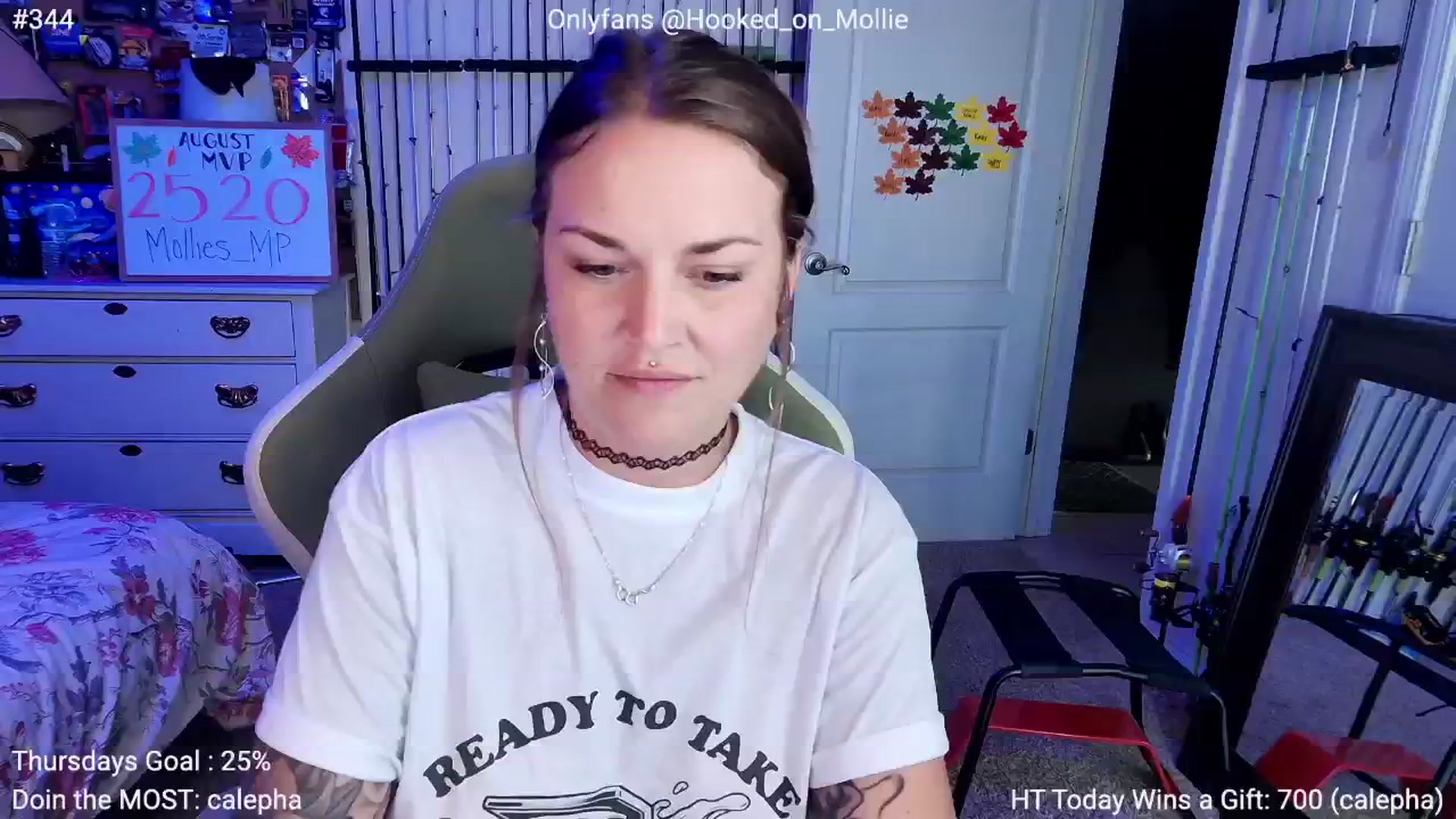 Gallery image thumbnail from MollieRose_'s myfreecams stream on, 08/08/2025, 24:24 image 19 of 20