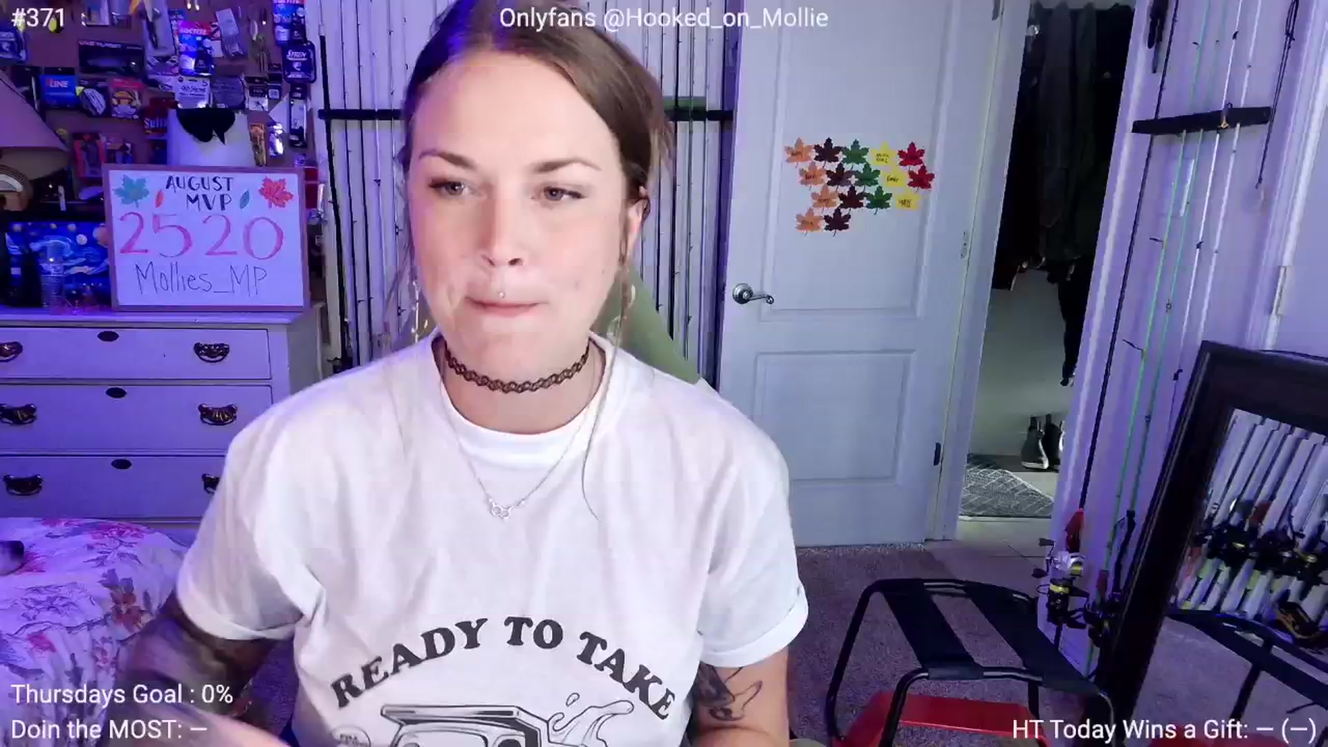Gallery image thumbnail from MollieRose_'s myfreecams stream on, 08/08/2025, 24:24 image 1 of 20