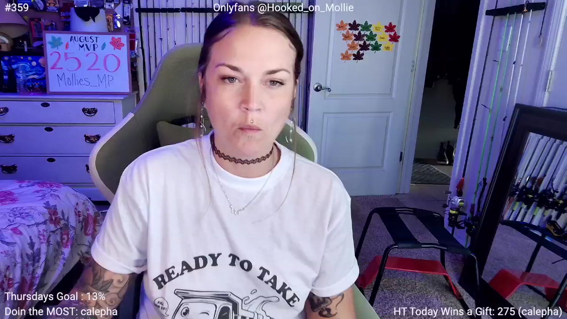 Gallery image thumbnail from MollieRose_'s myfreecams stream on, 08/08/2025, 24:24 image 14 of 20