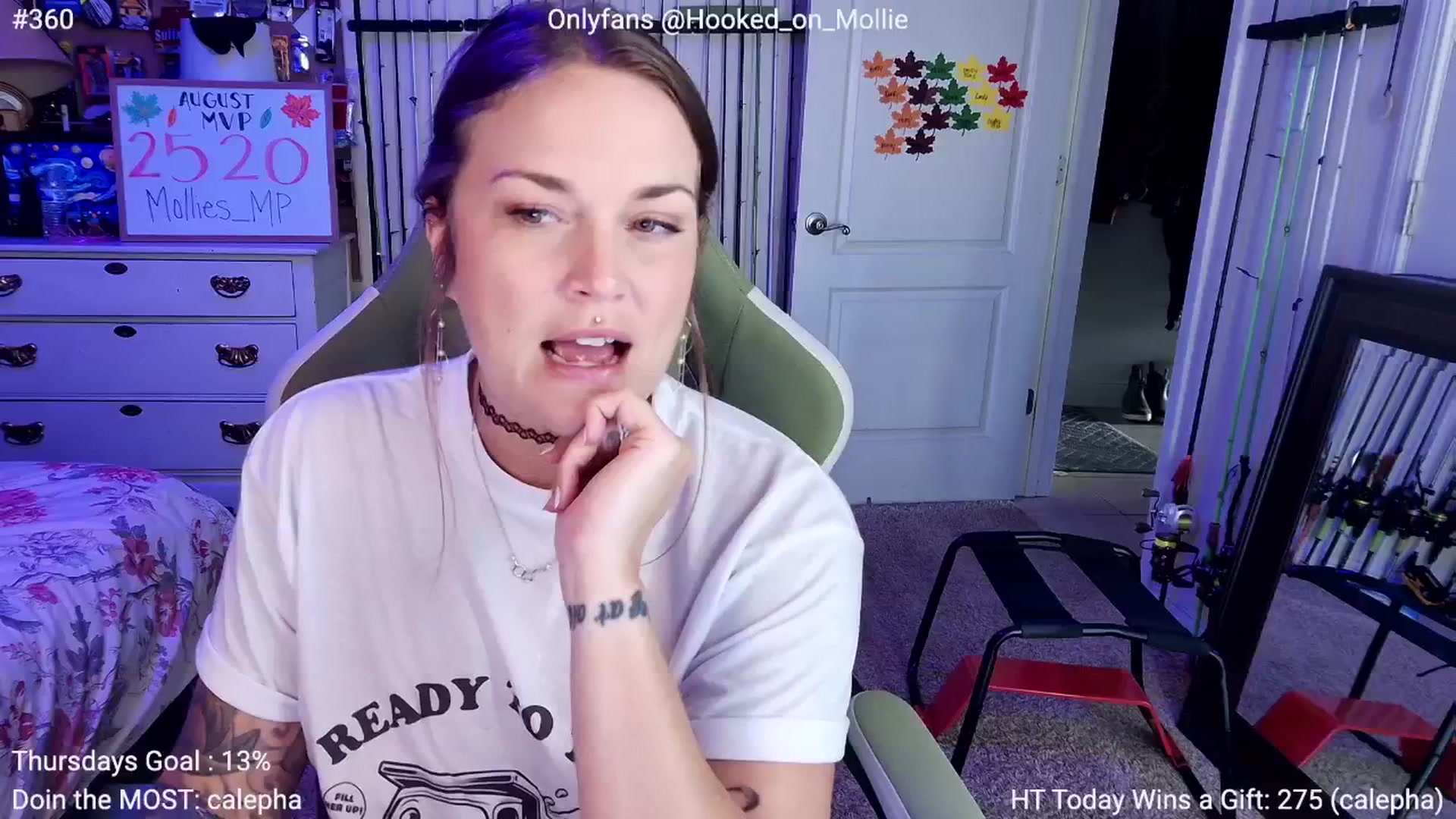 Gallery image thumbnail from MollieRose_'s myfreecams stream on, 08/08/2025, 24:24 image 10 of 20