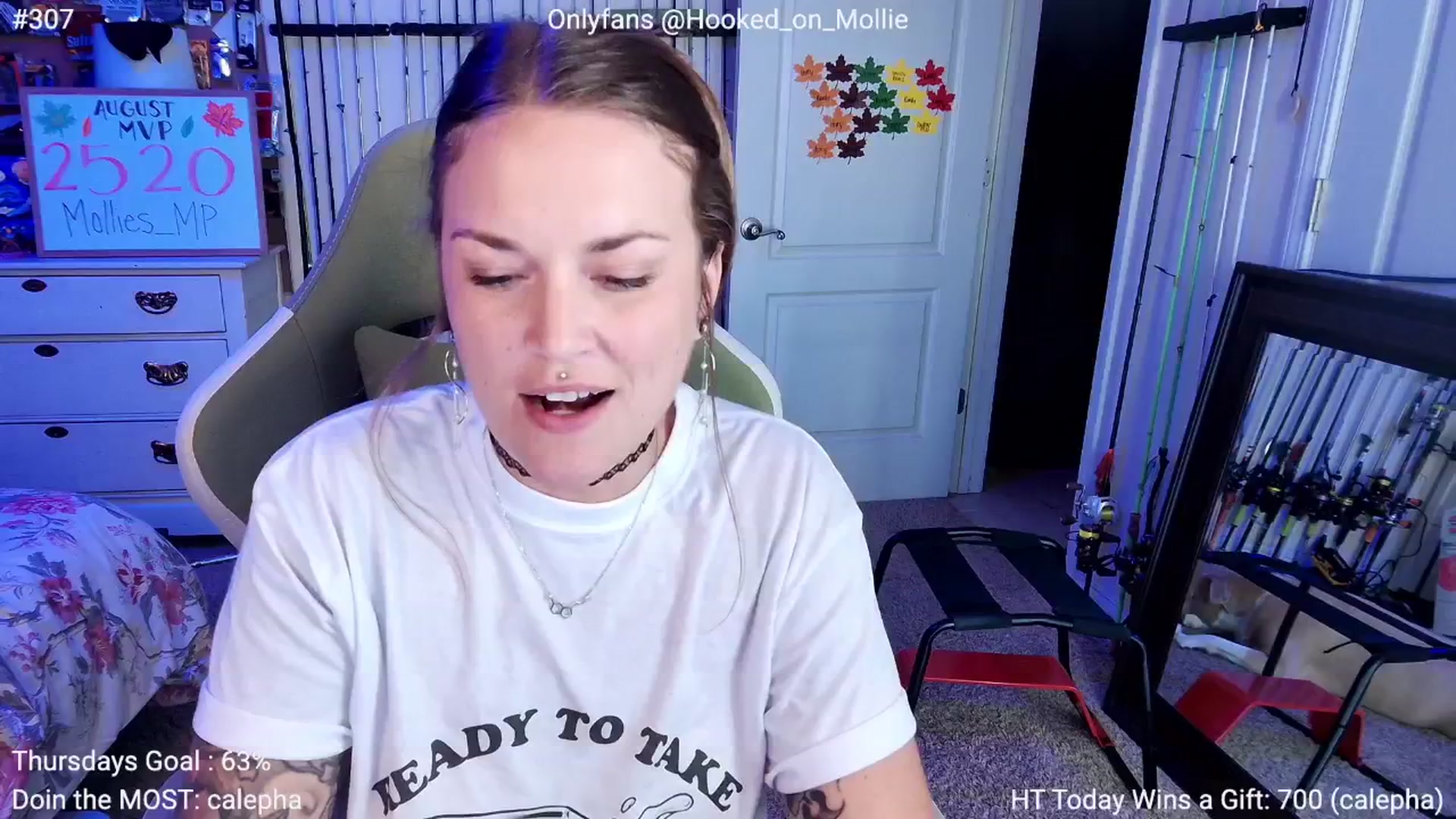 Gallery image thumbnail from MollieRose_'s myfreecams stream on, 08/08/2025, 03:07 image 12 of 20