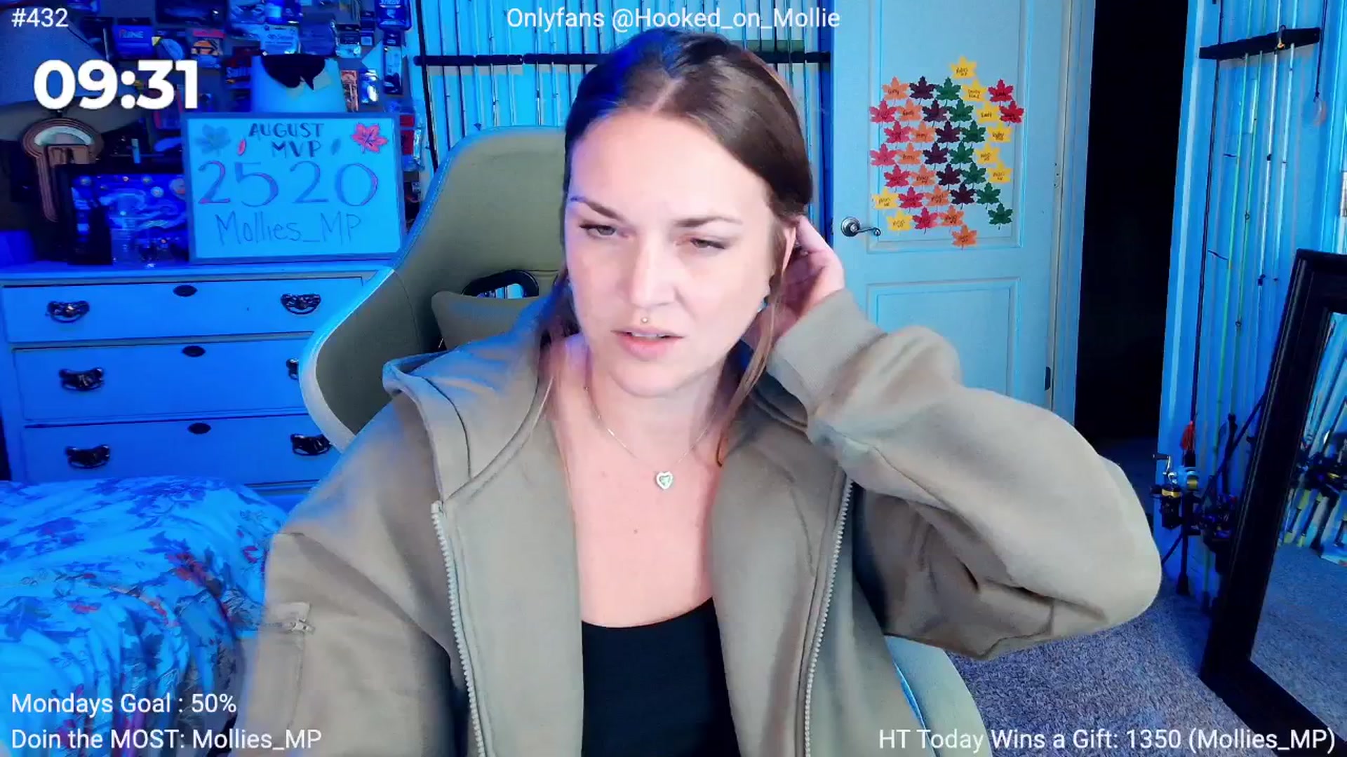 Gallery image thumbnail from MollieRose_'s myfreecams stream on, 08/12/2025, 02:30 image 20 of 20