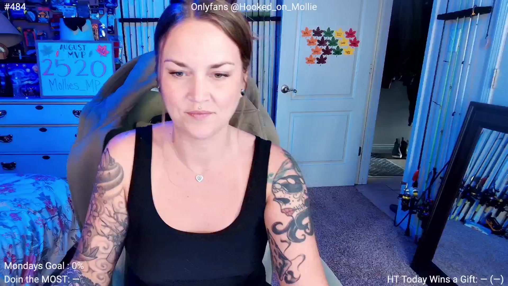 Gallery image thumbnail from MollieRose_'s myfreecams stream on, 08/12/2025, 02:30 image 1 of 20