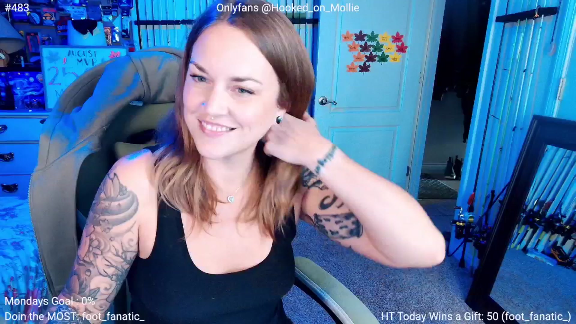 Gallery image thumbnail from MollieRose_'s myfreecams stream on, 08/12/2025, 02:30 image 3 of 20