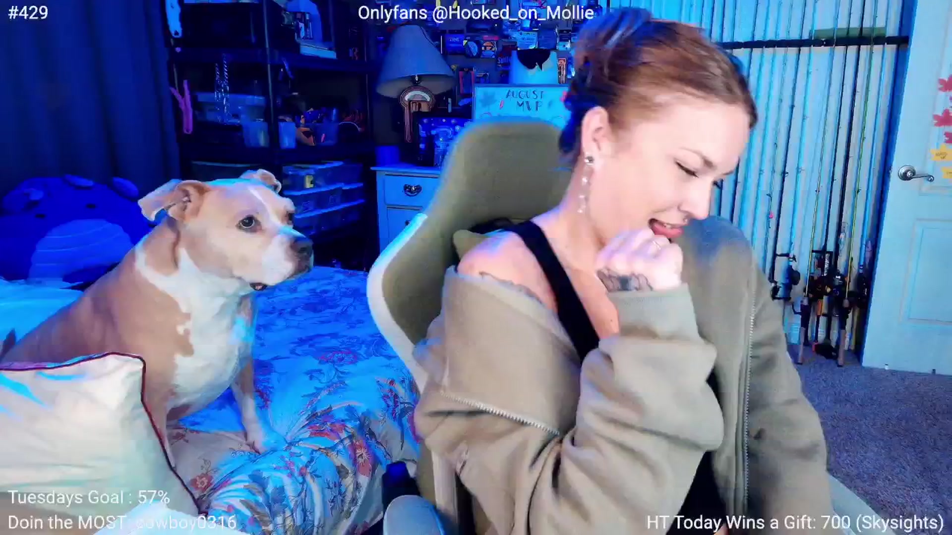 Gallery image thumbnail from MollieRose_'s myfreecams stream on, 08/13/2025, 02:26 image 17 of 20
