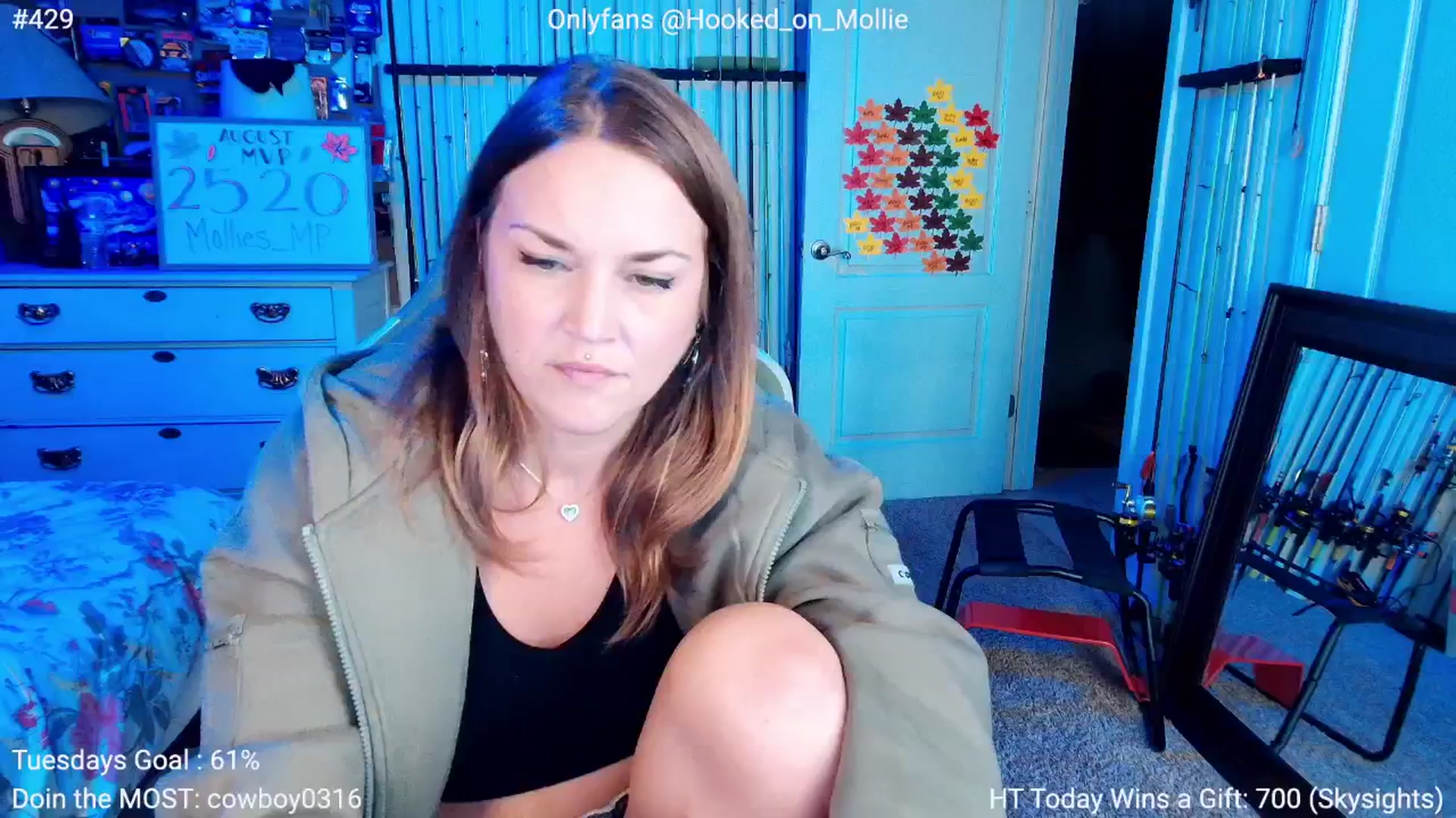 Gallery image thumbnail from MollieRose_'s myfreecams stream on, 08/13/2025, 03:38 image 7 of 20