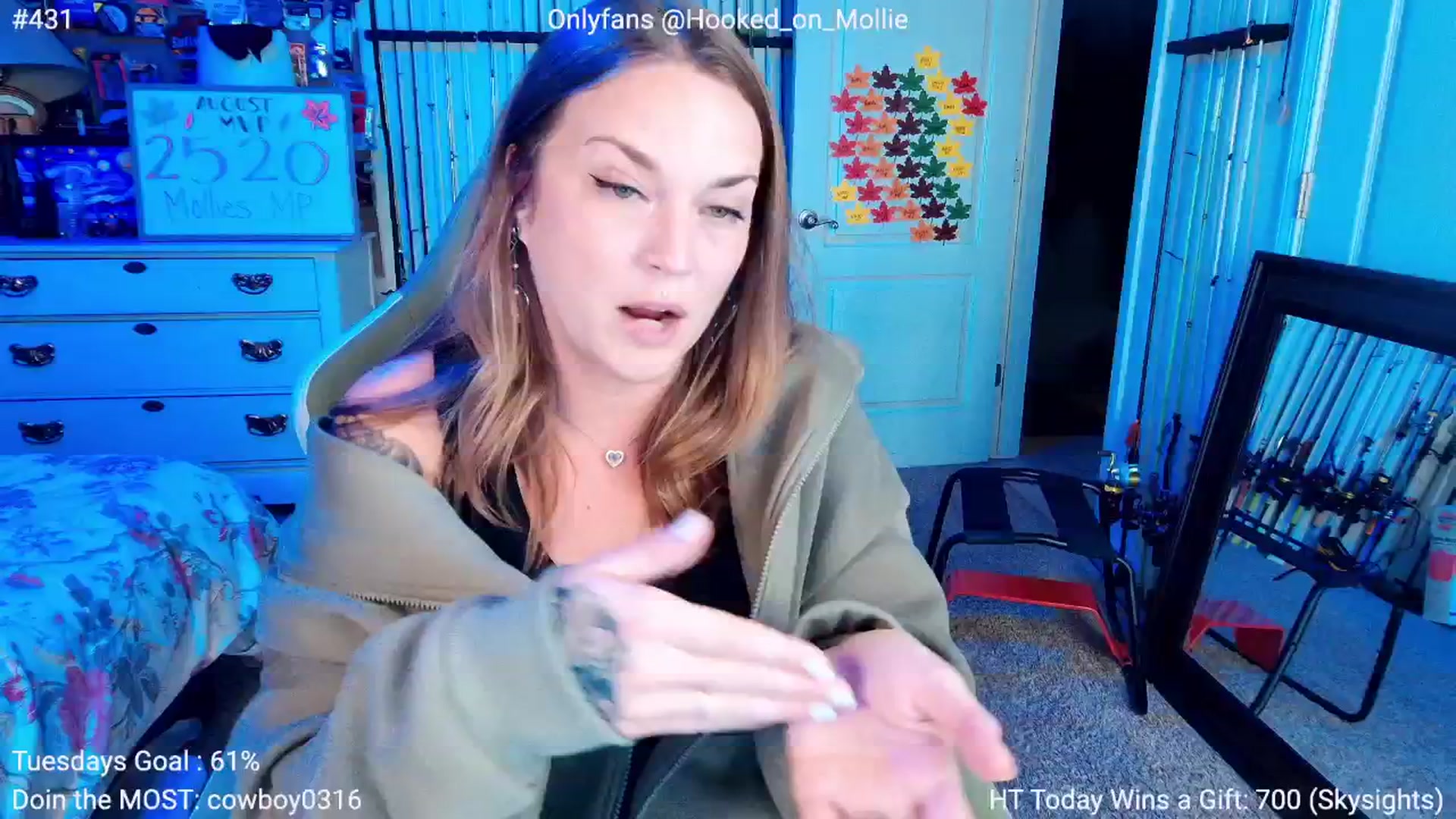 Gallery image thumbnail from MollieRose_'s myfreecams stream on, 08/13/2025, 03:38 image 20 of 20