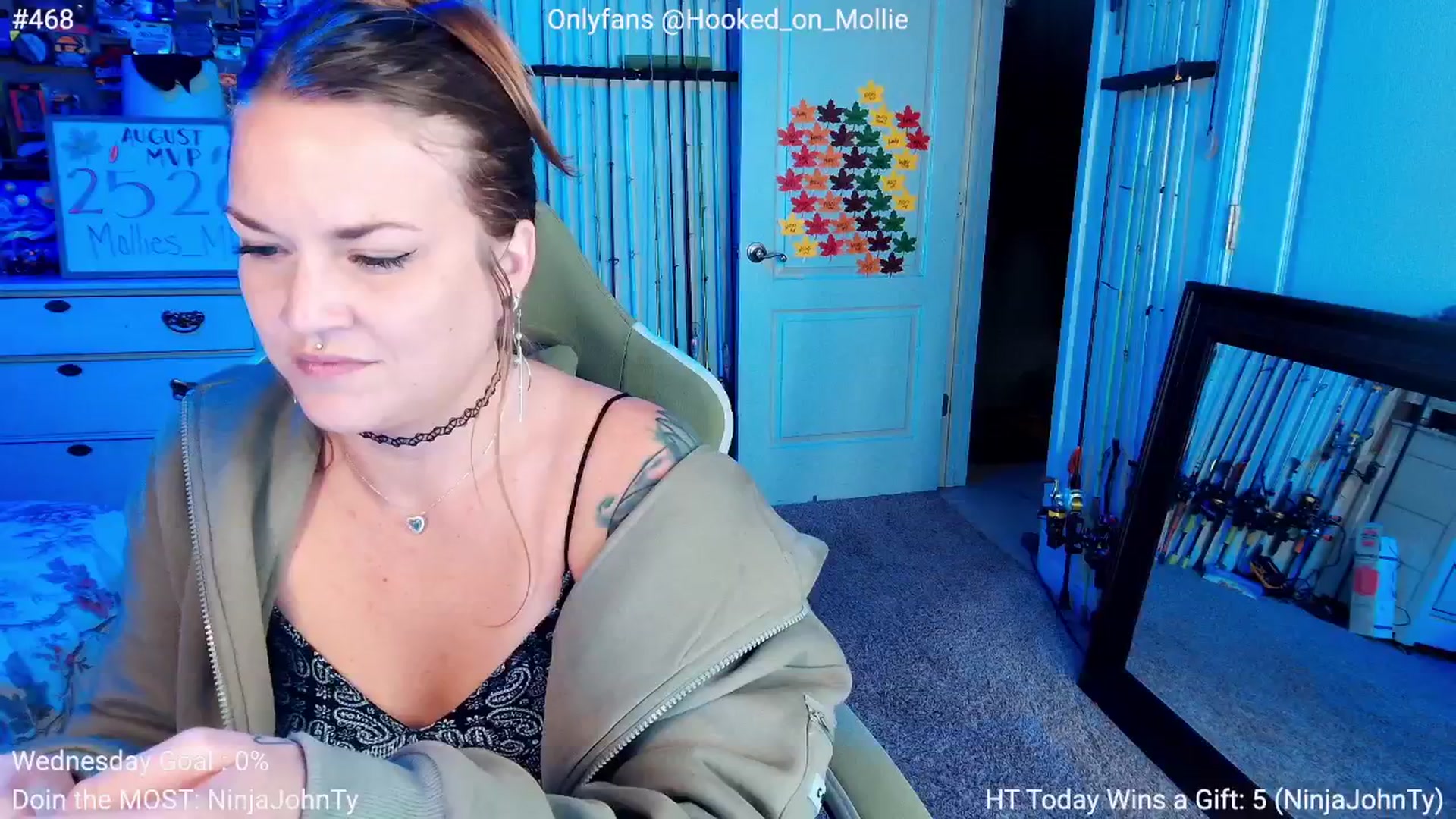 Gallery image thumbnail from MollieRose_'s myfreecams stream on, 08/14/2025, 01:38 image 8 of 20