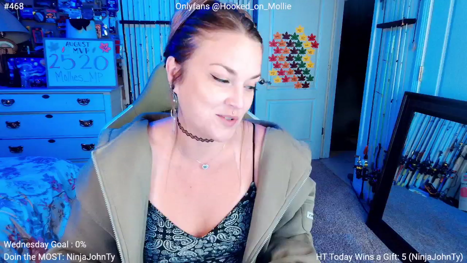 Gallery image thumbnail from MollieRose_'s myfreecams stream on, 08/14/2025, 01:38 image 6 of 20
