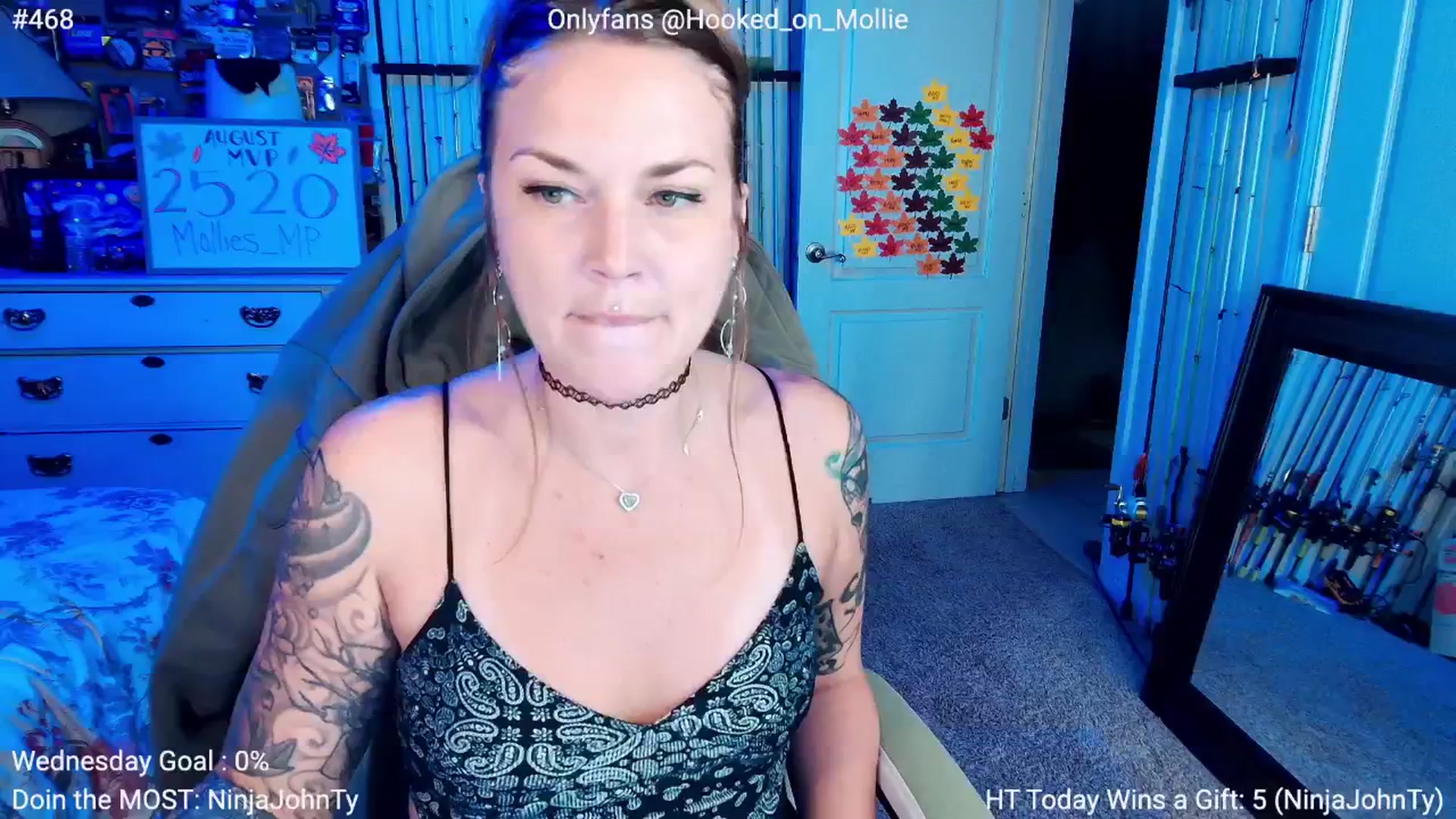 Gallery image thumbnail from MollieRose_'s myfreecams stream on, 08/14/2025, 01:38 image 3 of 20