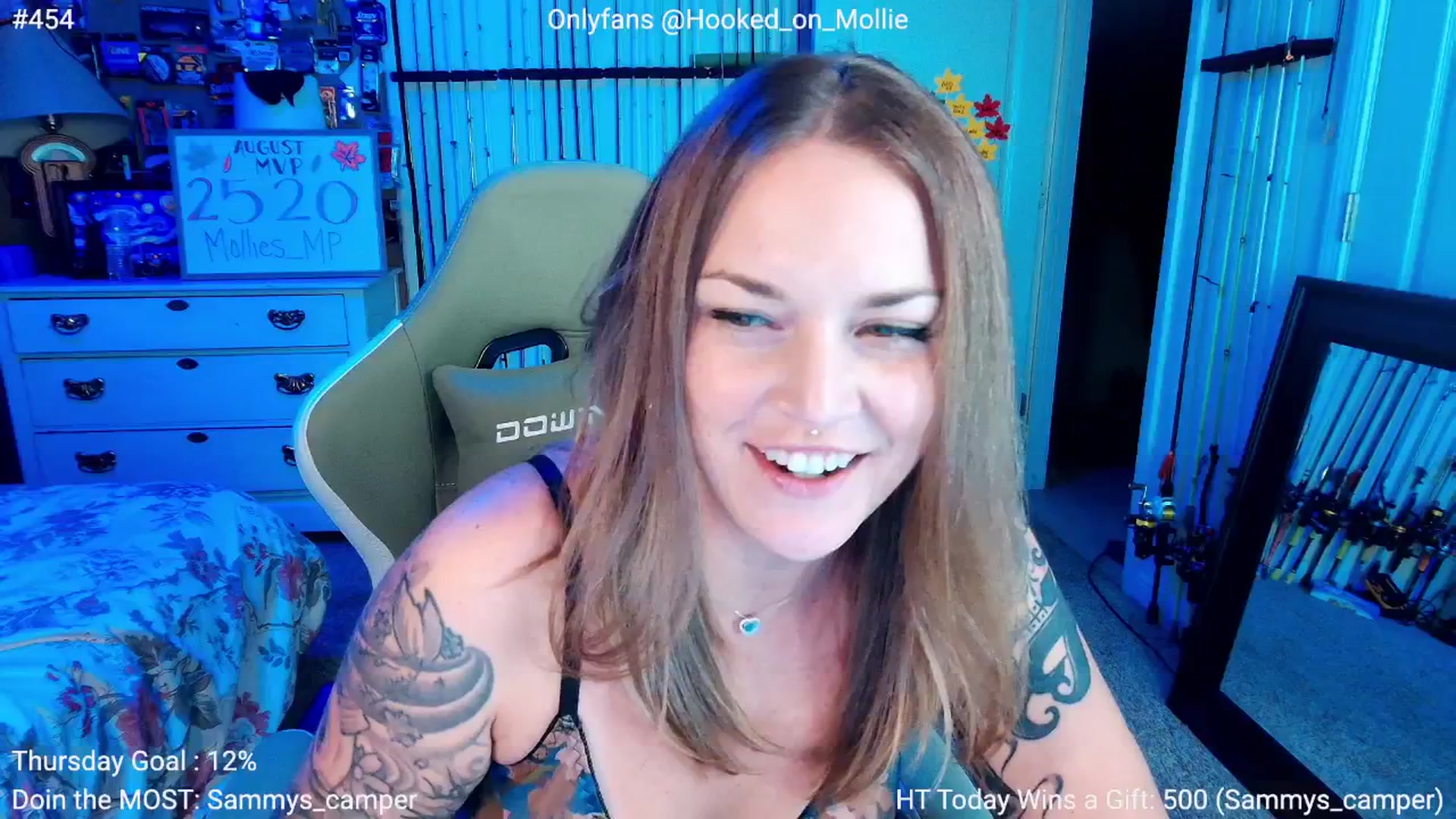 Gallery image thumbnail from MollieRose_'s myfreecams stream on, 08/15/2025, 03:27 image 2 of 20